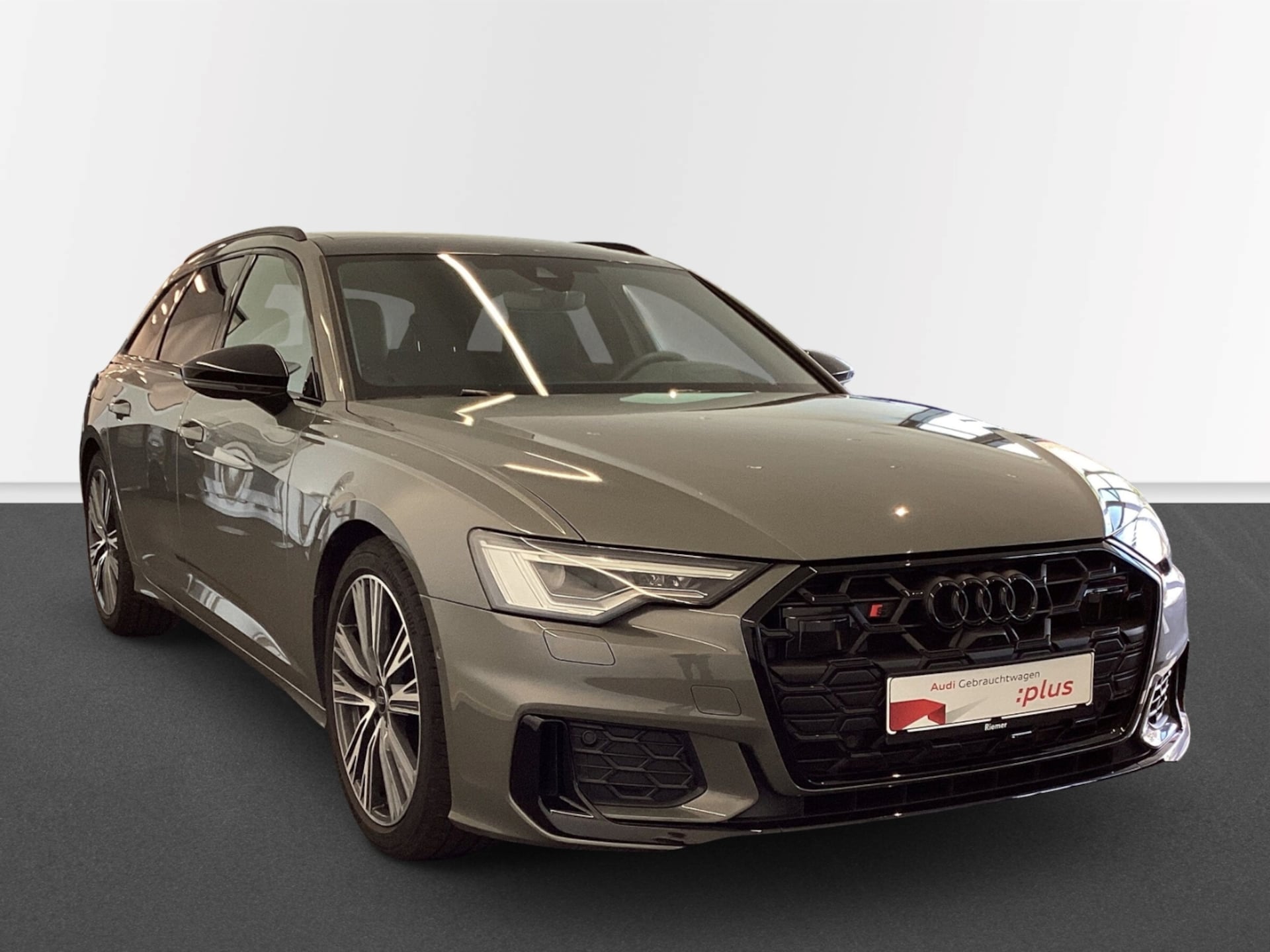 Audi S6 Avant