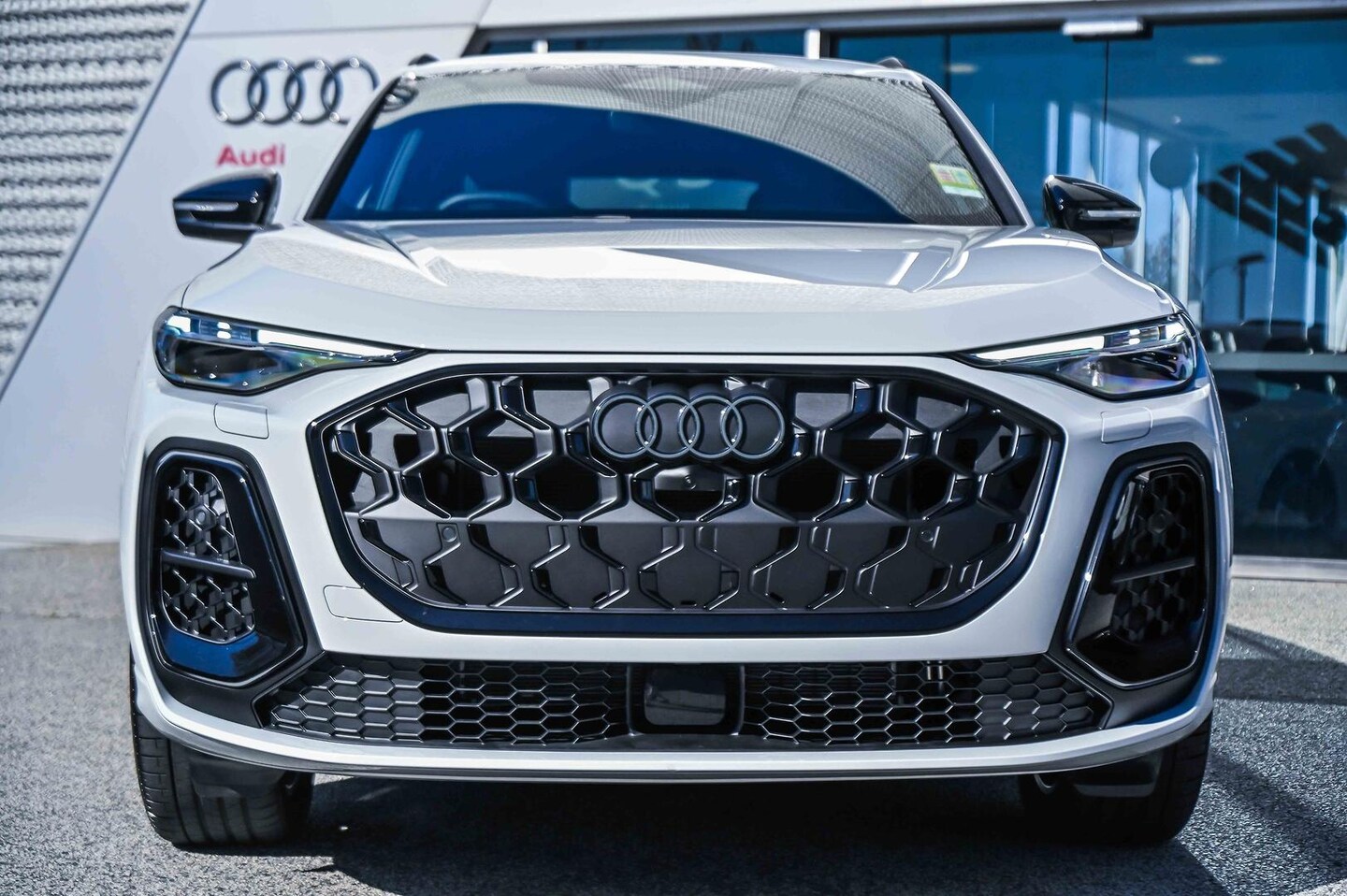 Image about Audi Q5 SUV TDI quattro 150 kW sport