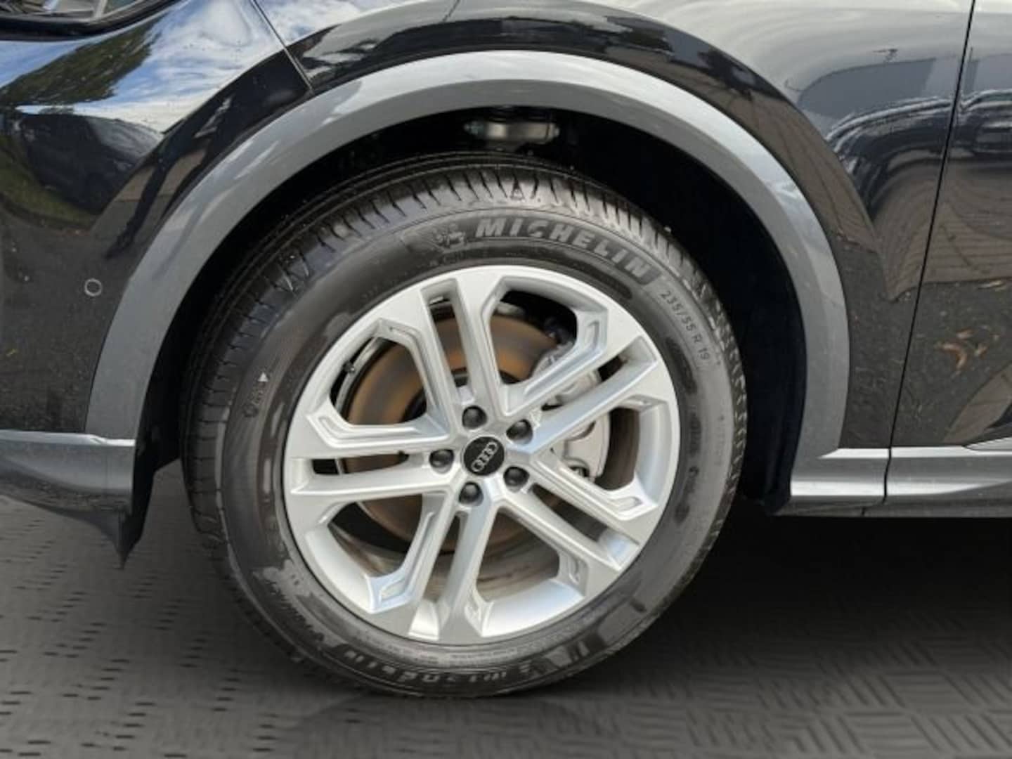 Bild über Audi Q5 SUV TDI quattro 150 kW S tronic - für weitere Informationen kontaktieren Sie den Audi Partner