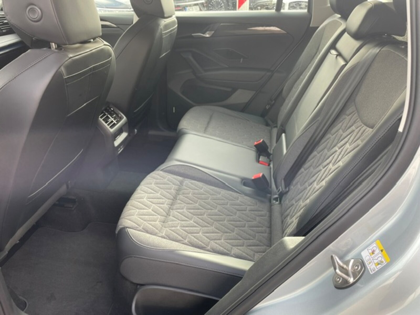 Volkswagen Tiguan – Bild 14