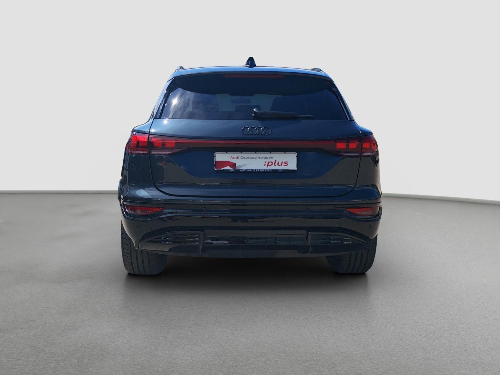 Audi SQ6 SUV e-tron