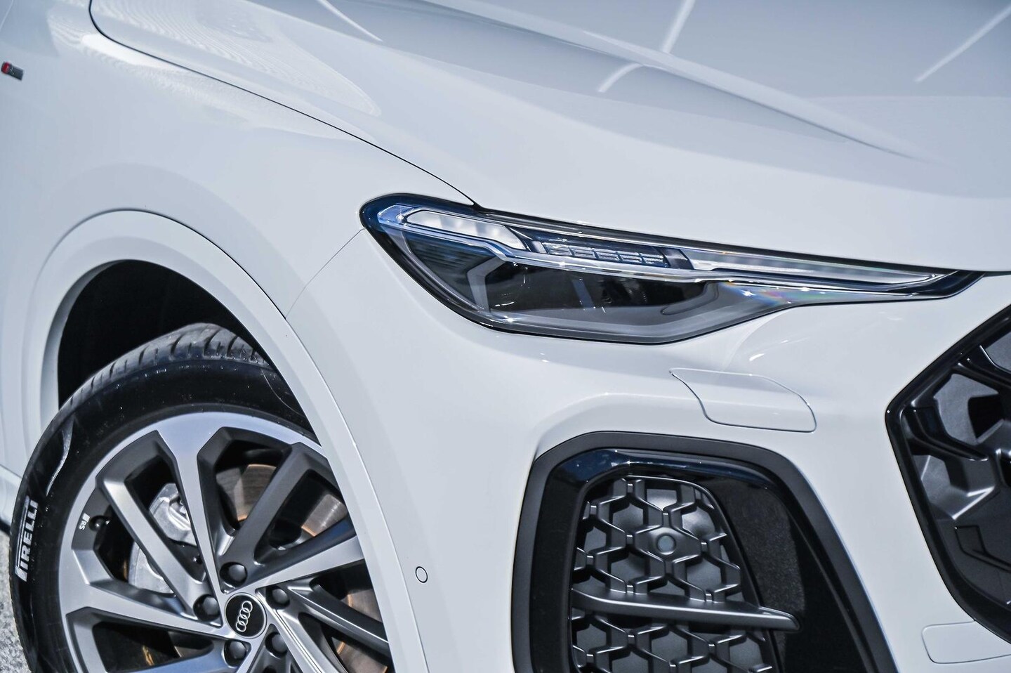 Image about Audi Q5 SUV TDI quattro 150 kW sport