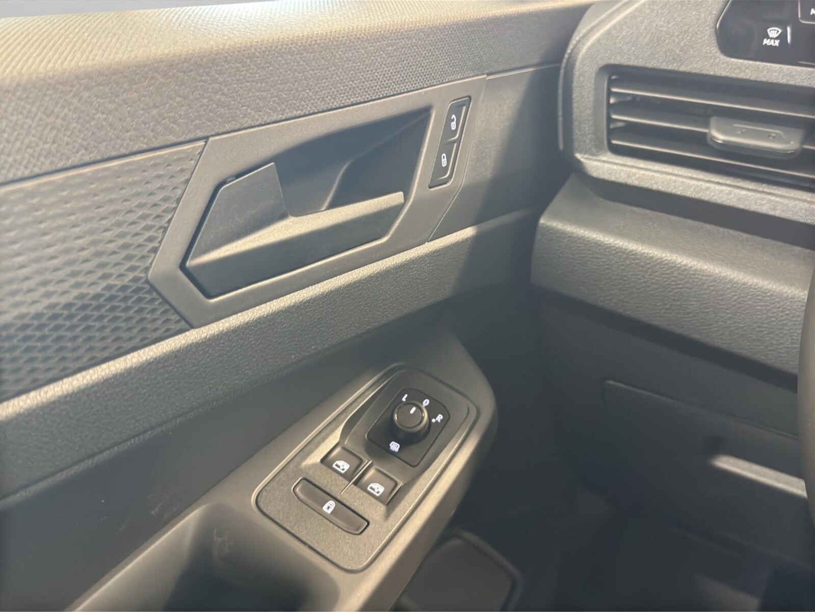 Volkswagen Caddy Maxi Kombi – Bild 17