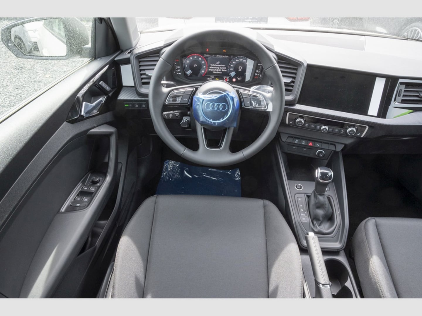 Bild über Audi A1 Sportback advanced 30 TFSI S tronic - für weitere Informationen kontaktieren Sie den Audi Partner