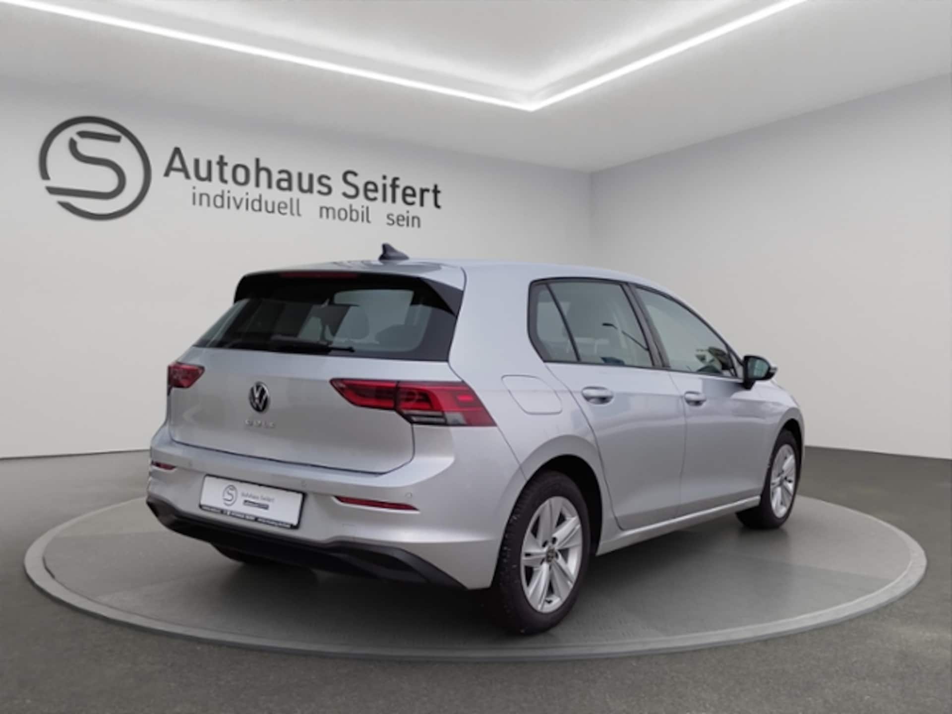 Volkswagen Golf Life