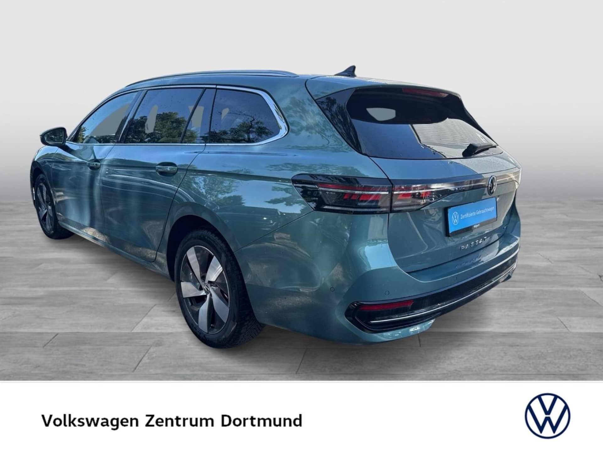 Volkswagen Passat Elegance