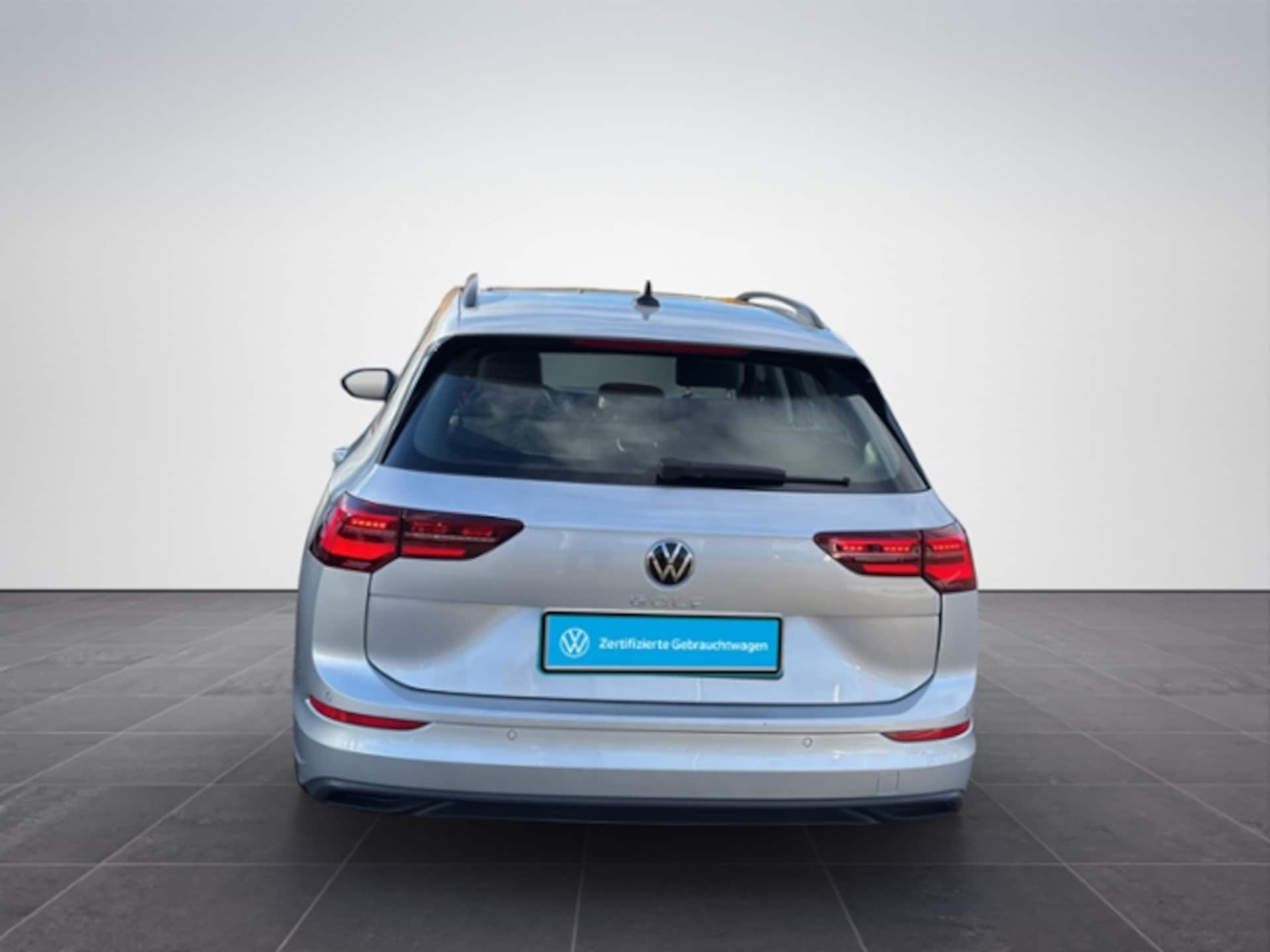 Volkswagen Golf Variant Life