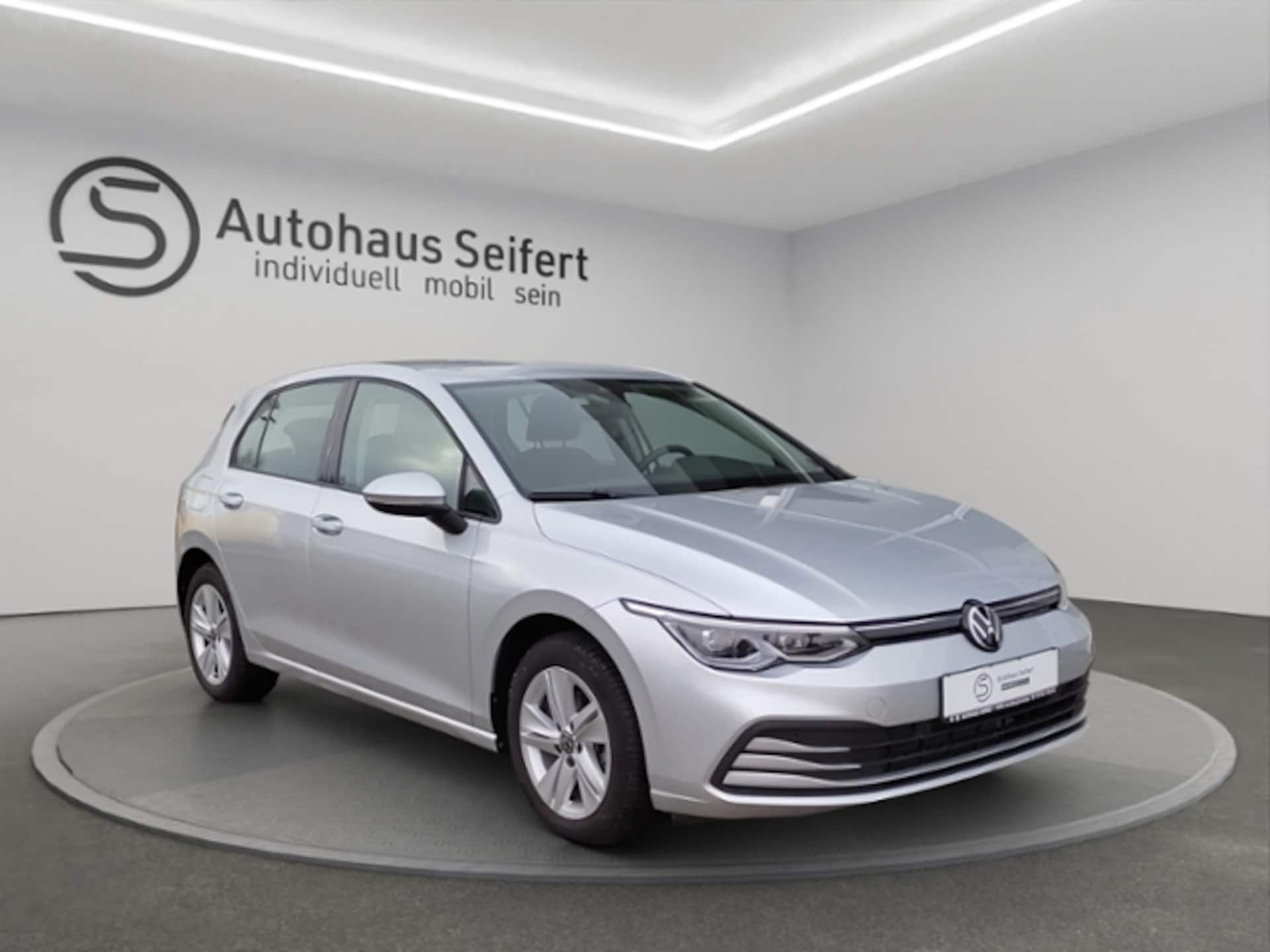 Volkswagen Golf Life