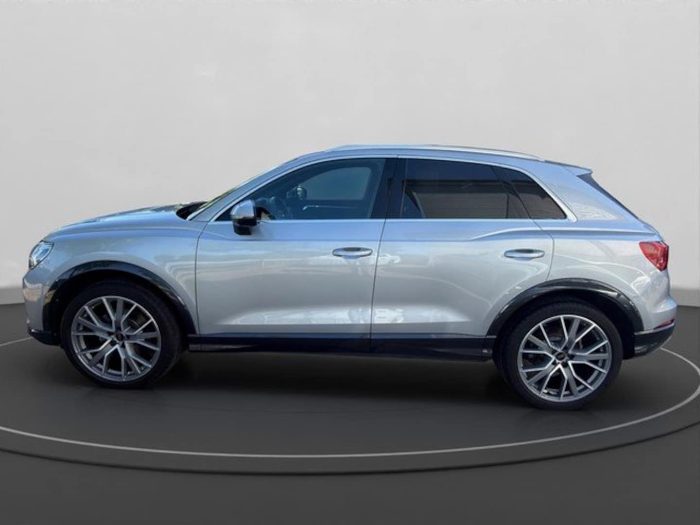 Bild über Audi Q3 advanced 35 TFSI S tronic - für weitere Informationen kontaktieren Sie den Audi Partner