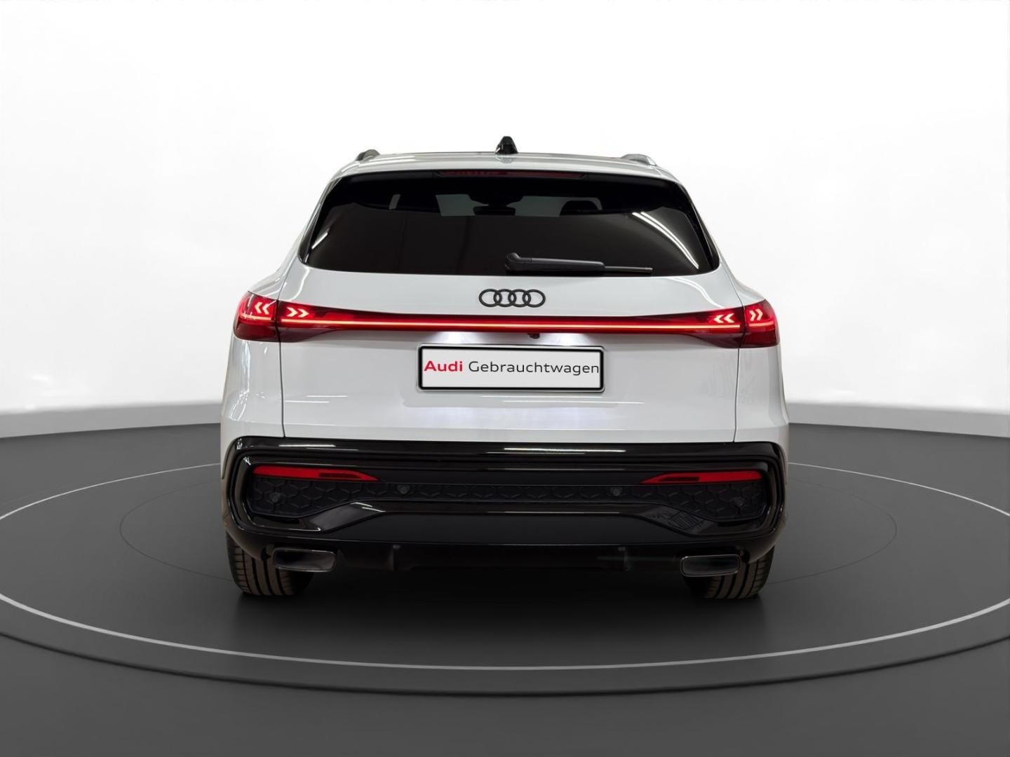Bild über Audi Q5 SUV TFSI 150 kW S tronic - für weitere Informationen kontaktieren Sie den Audi Partner