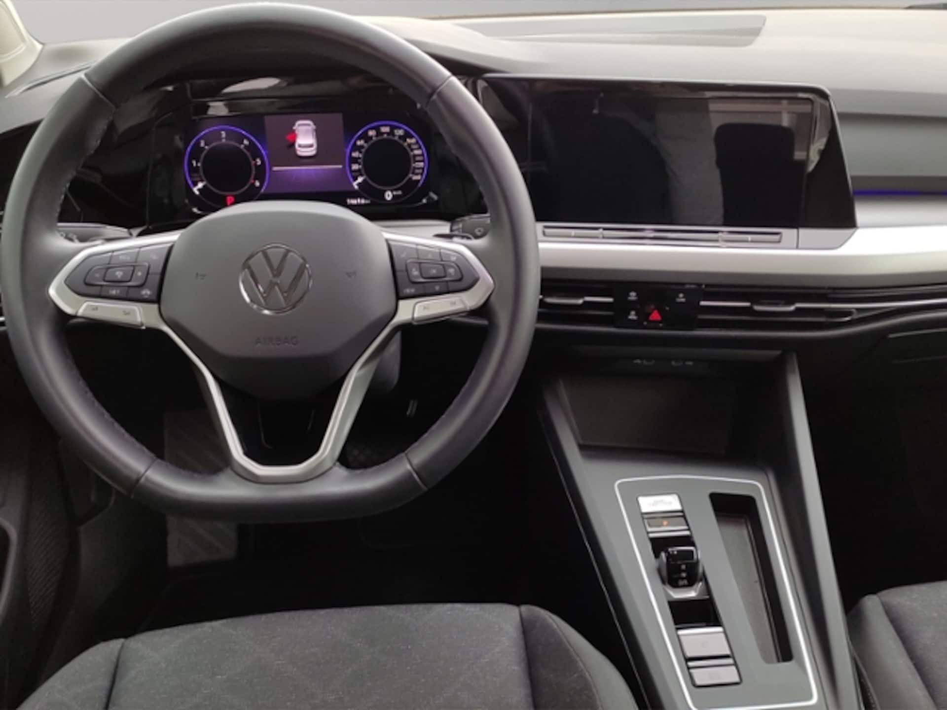 Volkswagen Golf Life