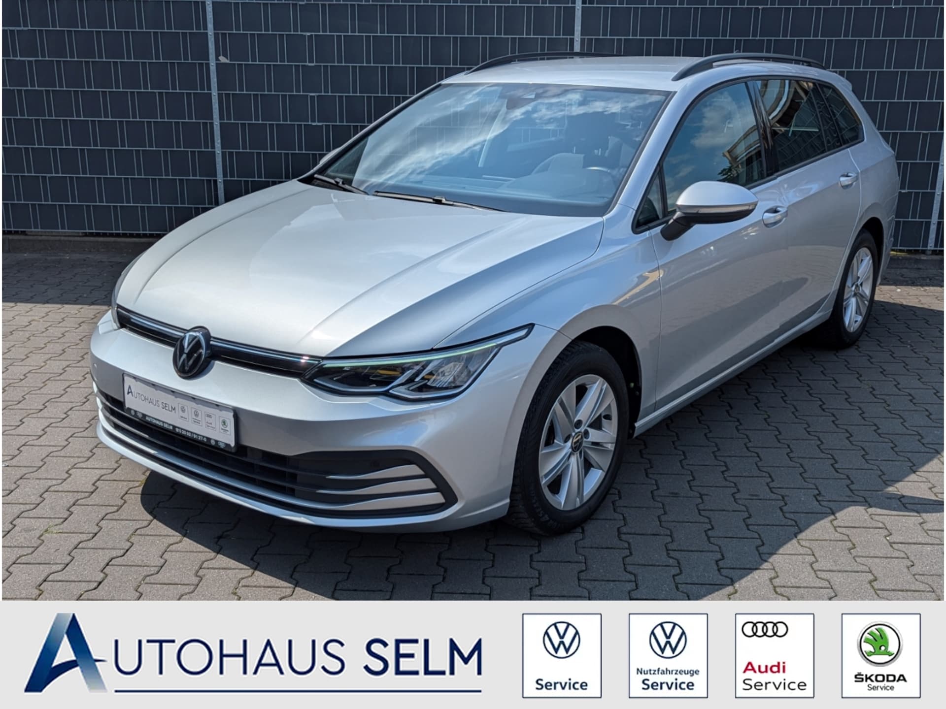 Volkswagen Golf Variant Life