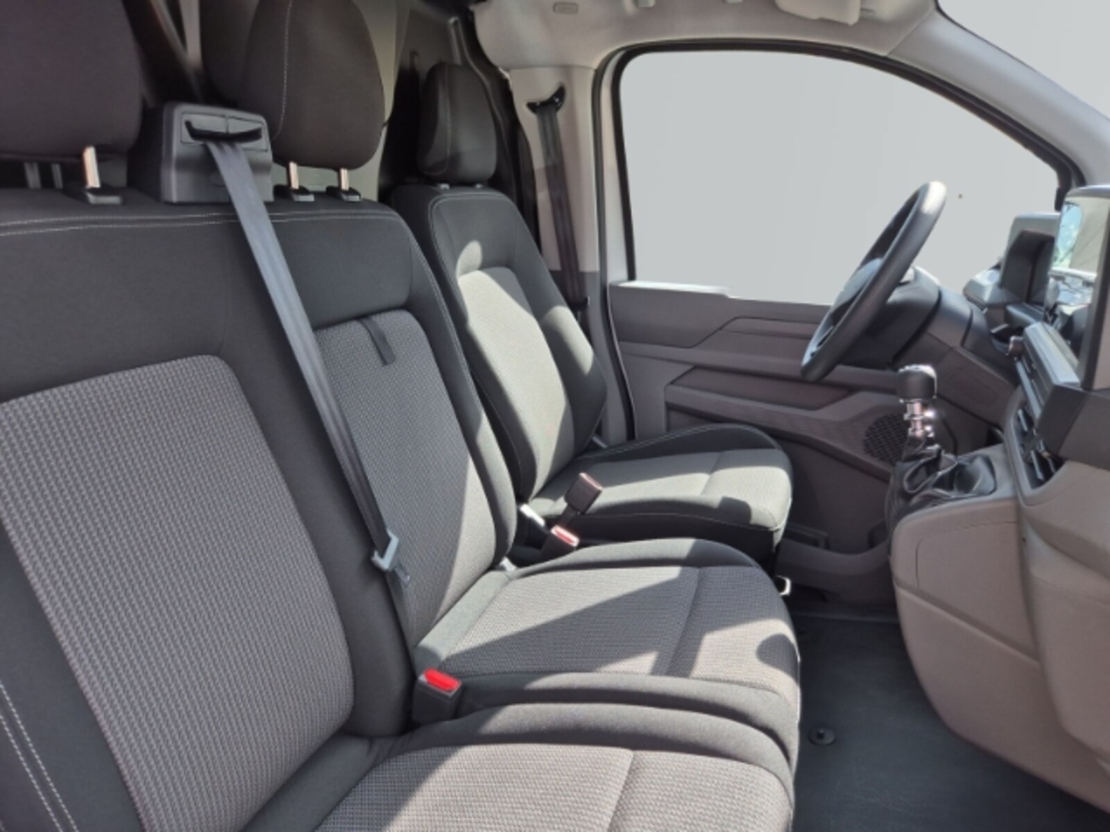 Volkswagen Transporter Kasten langer Radstand – Bild 9