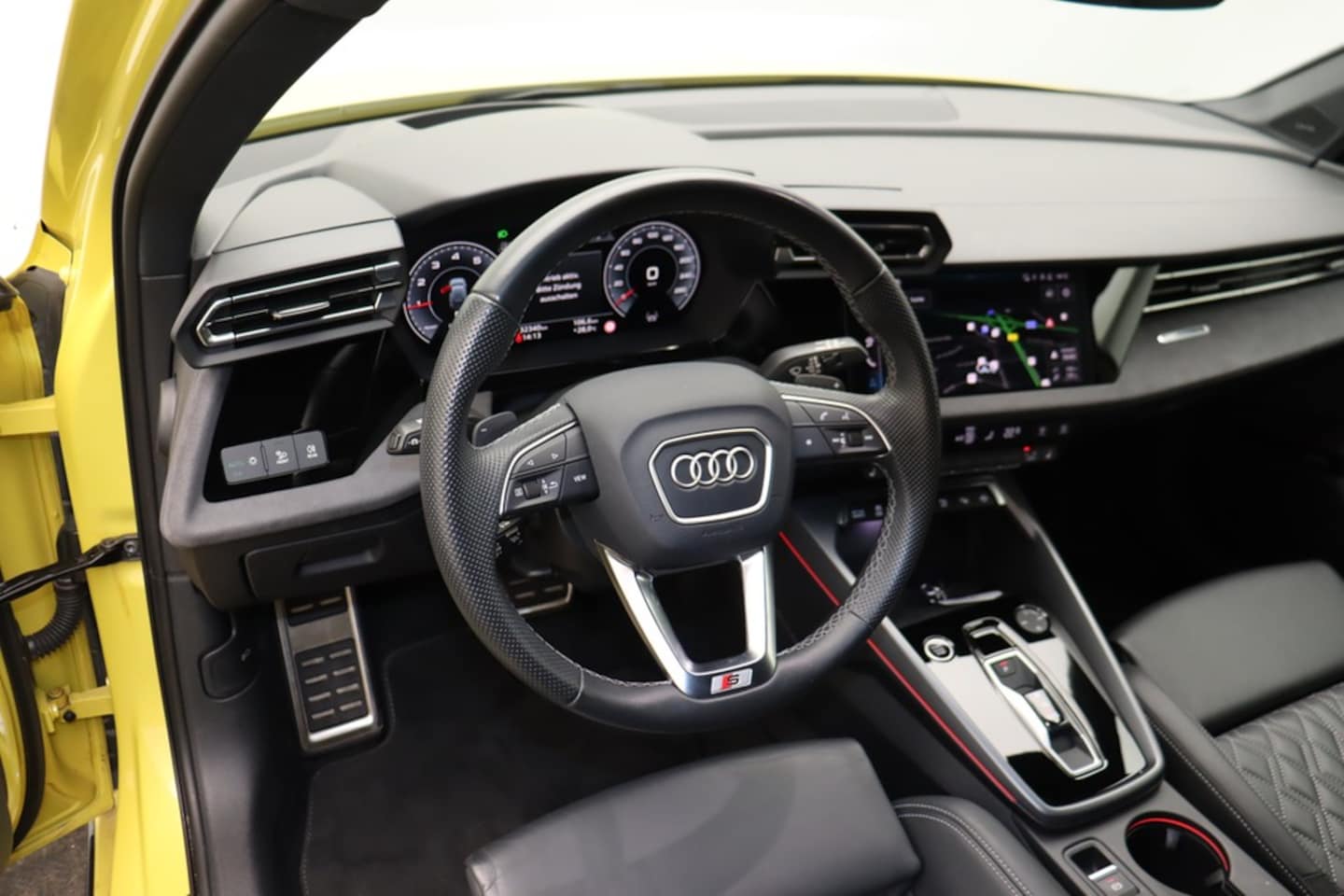 Bild über Audi A3 allstreet 35 TFSI S tronic - für weitere Informationen kontaktieren Sie den Audi Partner