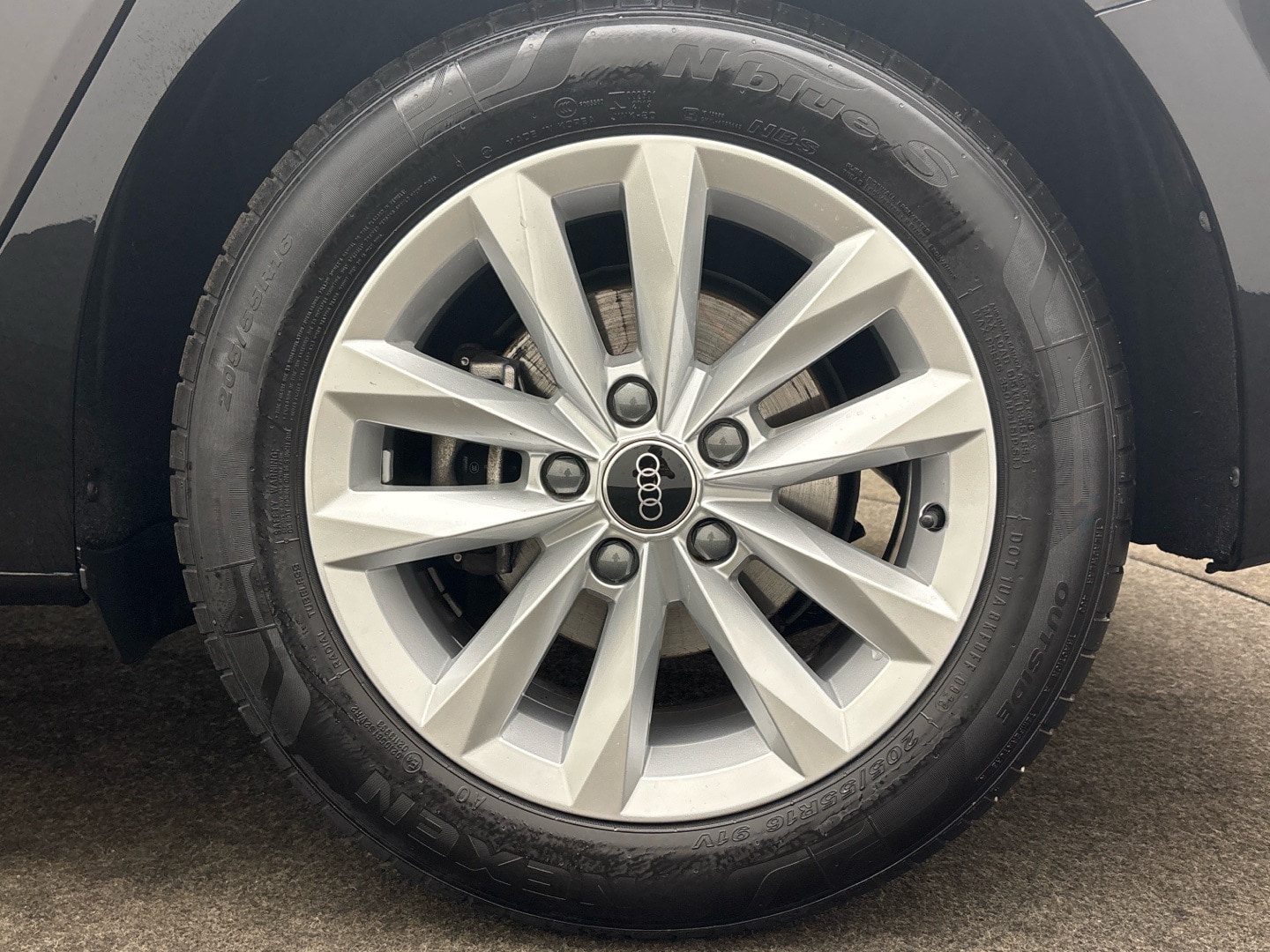 Bild über Audi A3 Sportback 35 TFSI S tronic - für weitere Informationen kontaktieren Sie den Audi Partner