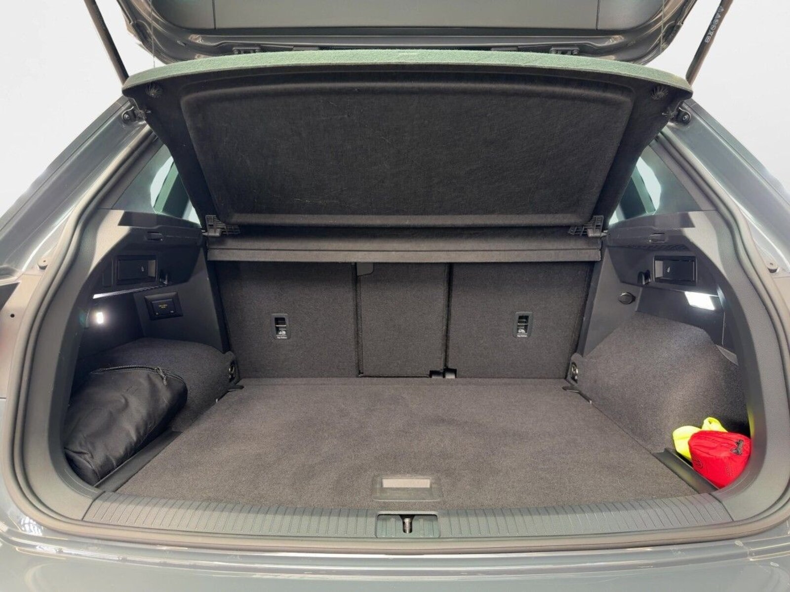 Volkswagen Tiguan – Bild 6