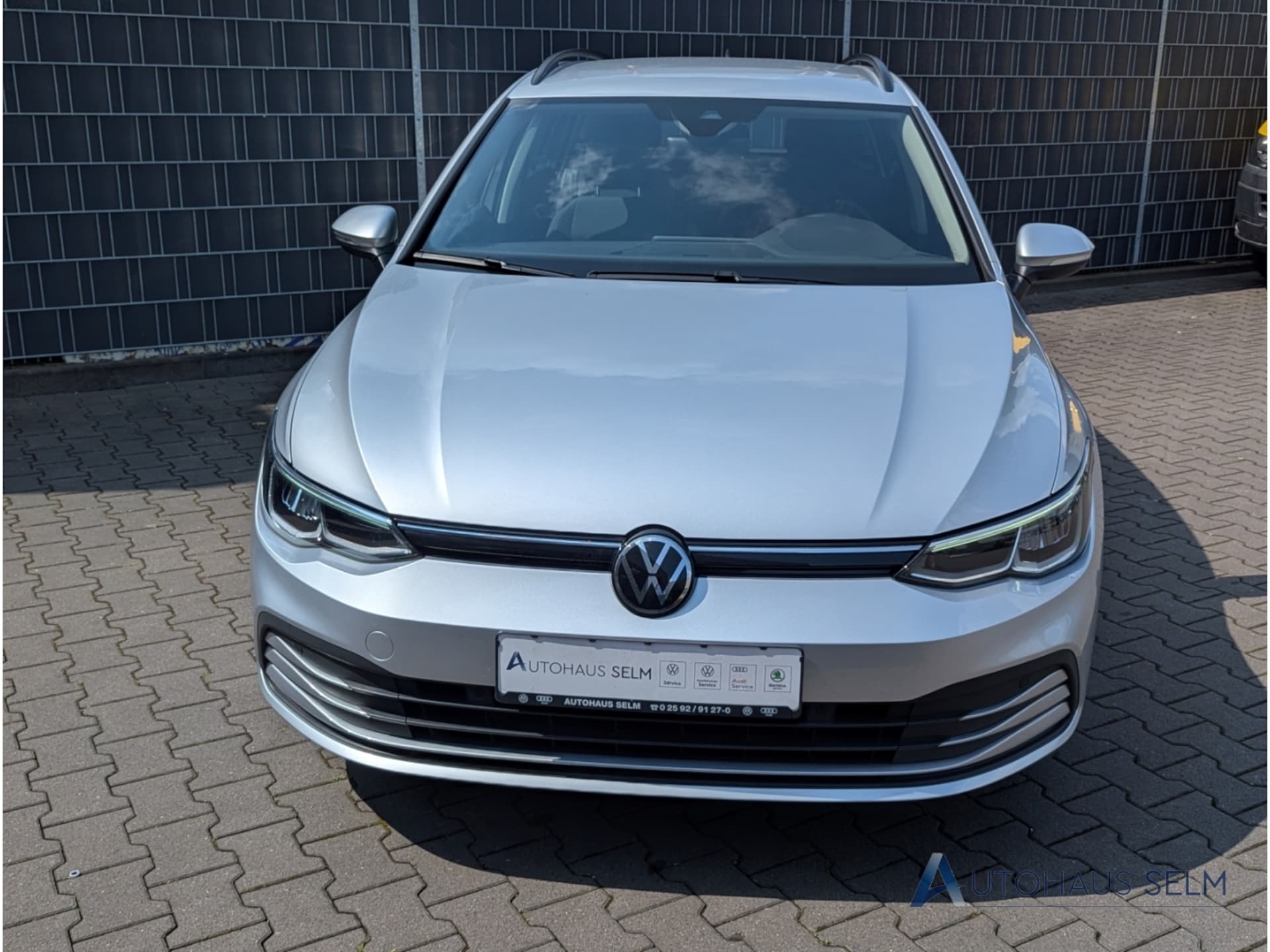 Volkswagen Golf Variant Life