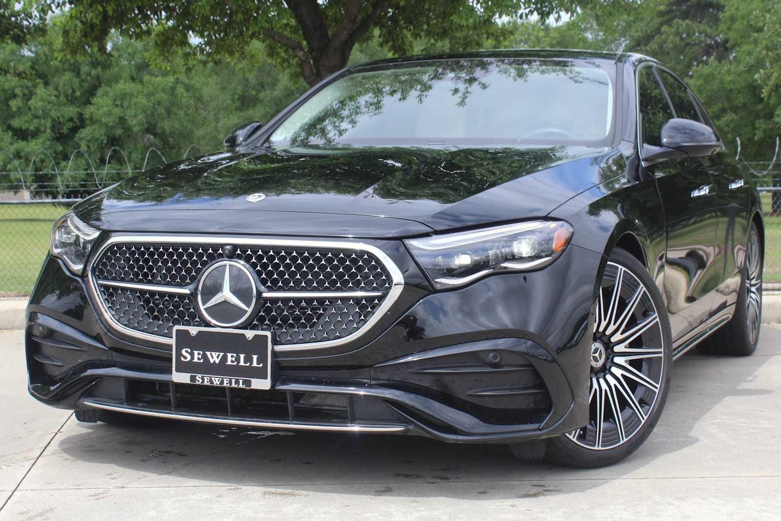 2025 Mercedes-Benz E-Class E450 4MATIC's photo