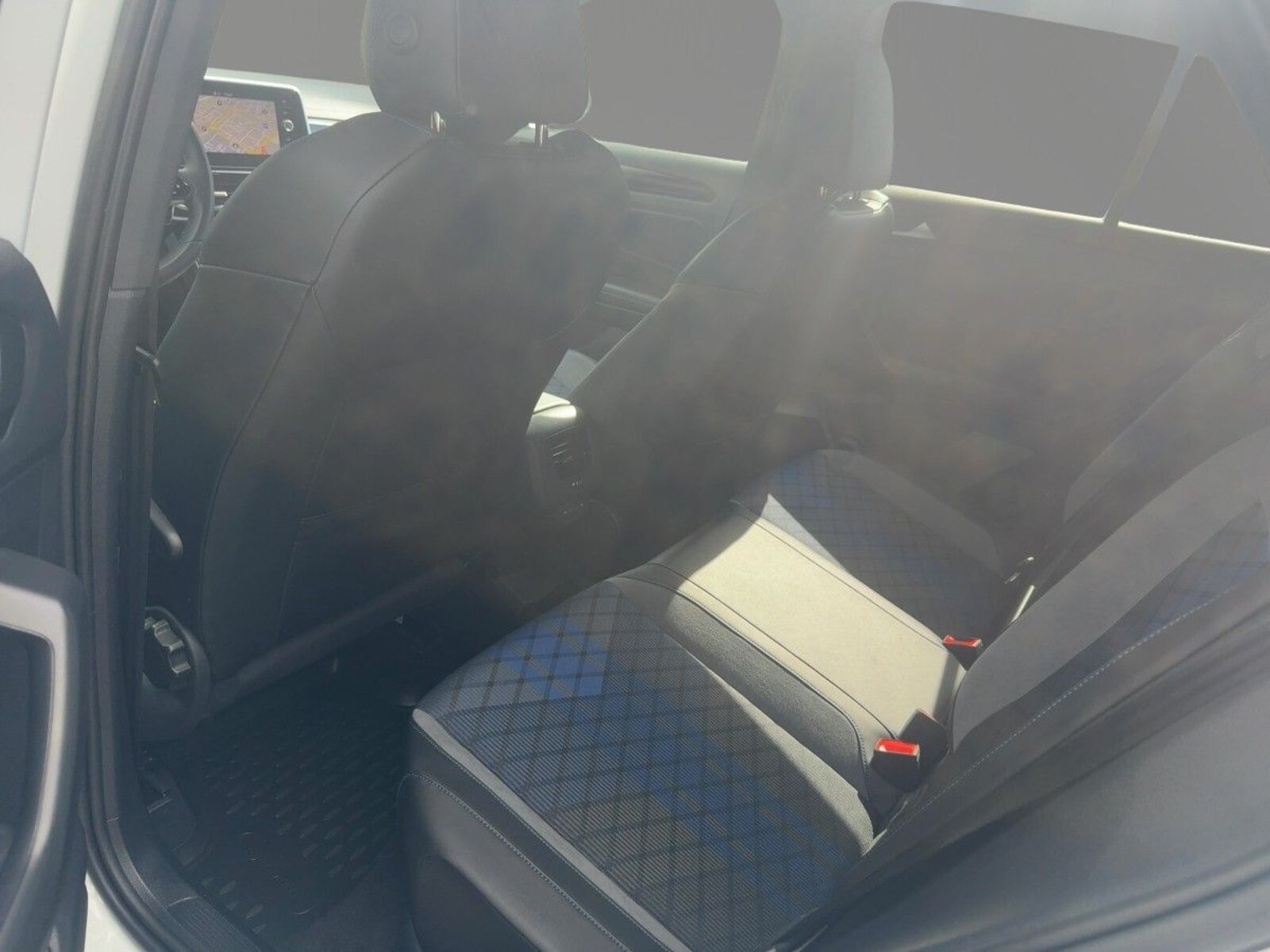 Volkswagen T-Roc – Bild 8