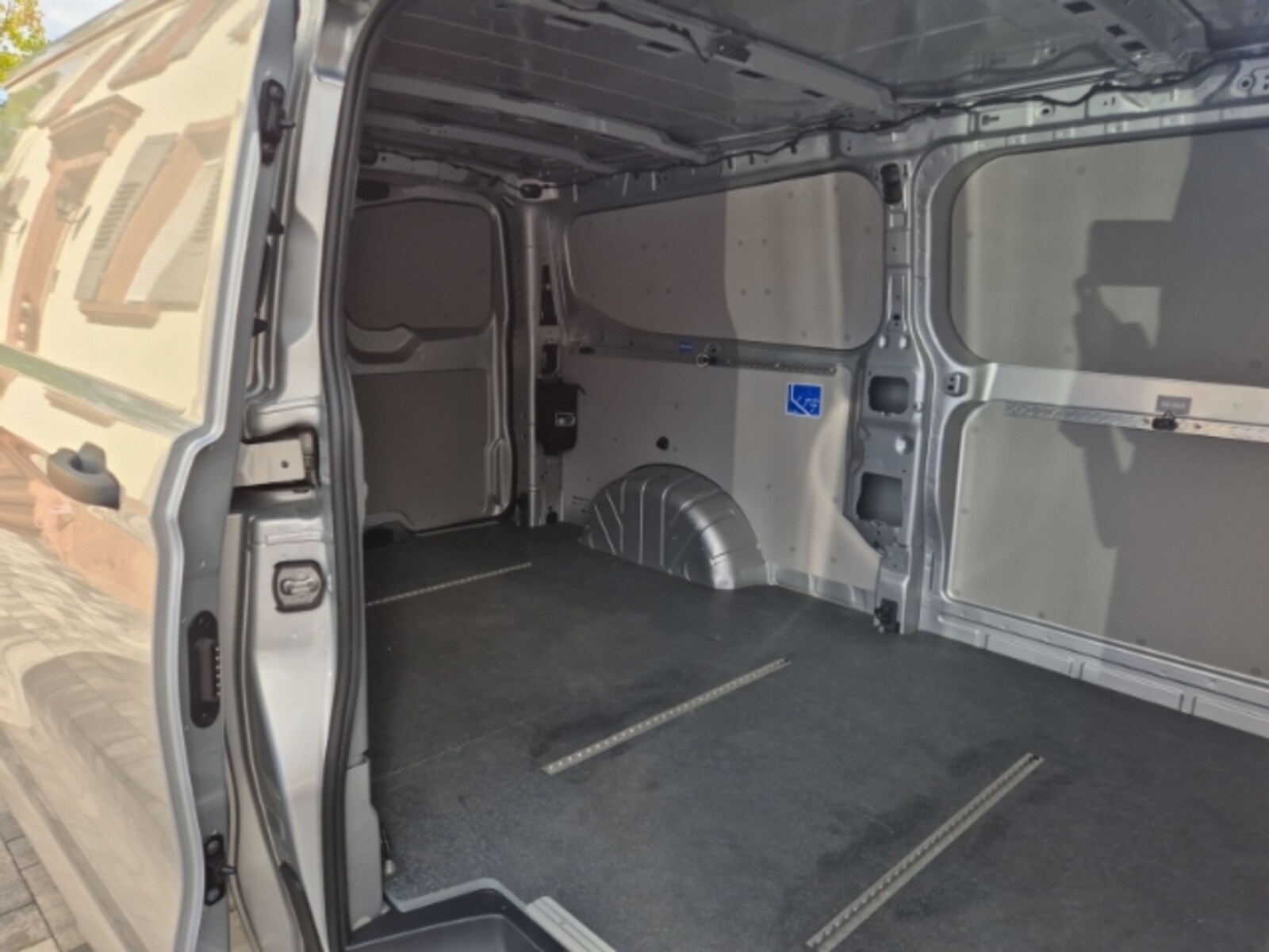 Volkswagen Transporter Kasten langer Radstand – Bild 11