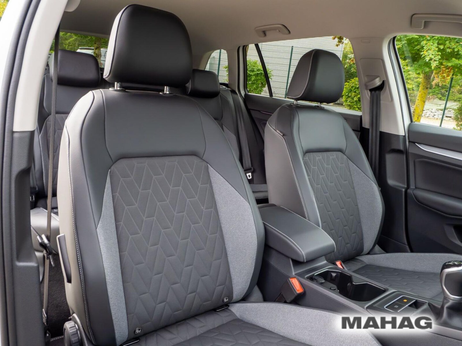Volkswagen Golf Variant – Bild 14