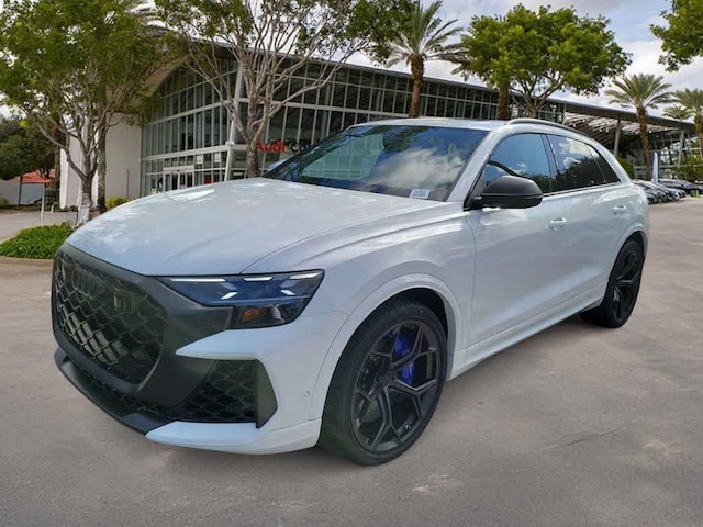 2026 Audi RS Q8 SUV performance
