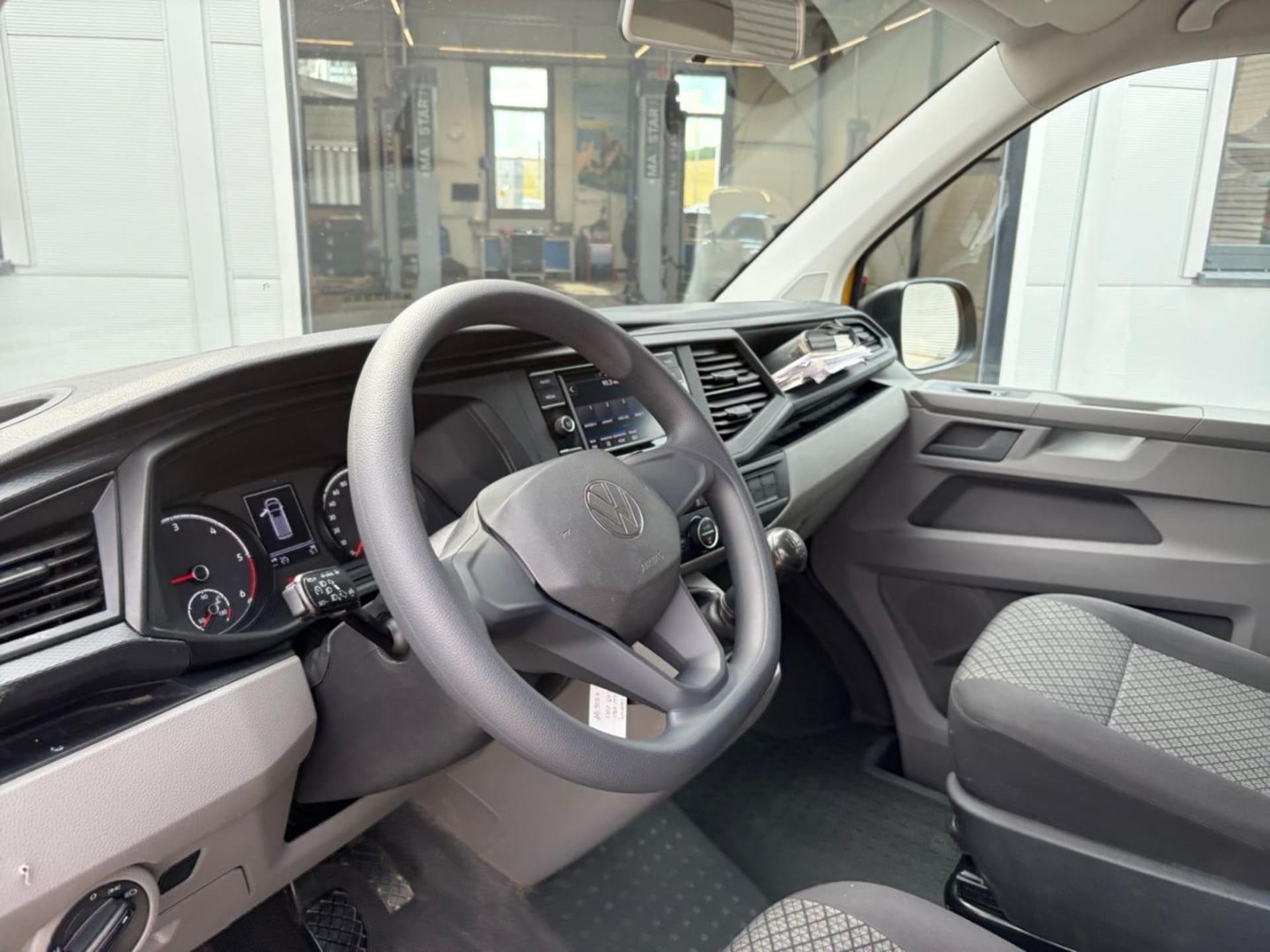Volkswagen T6.1 Caravelle kurzer Radstand Trendline