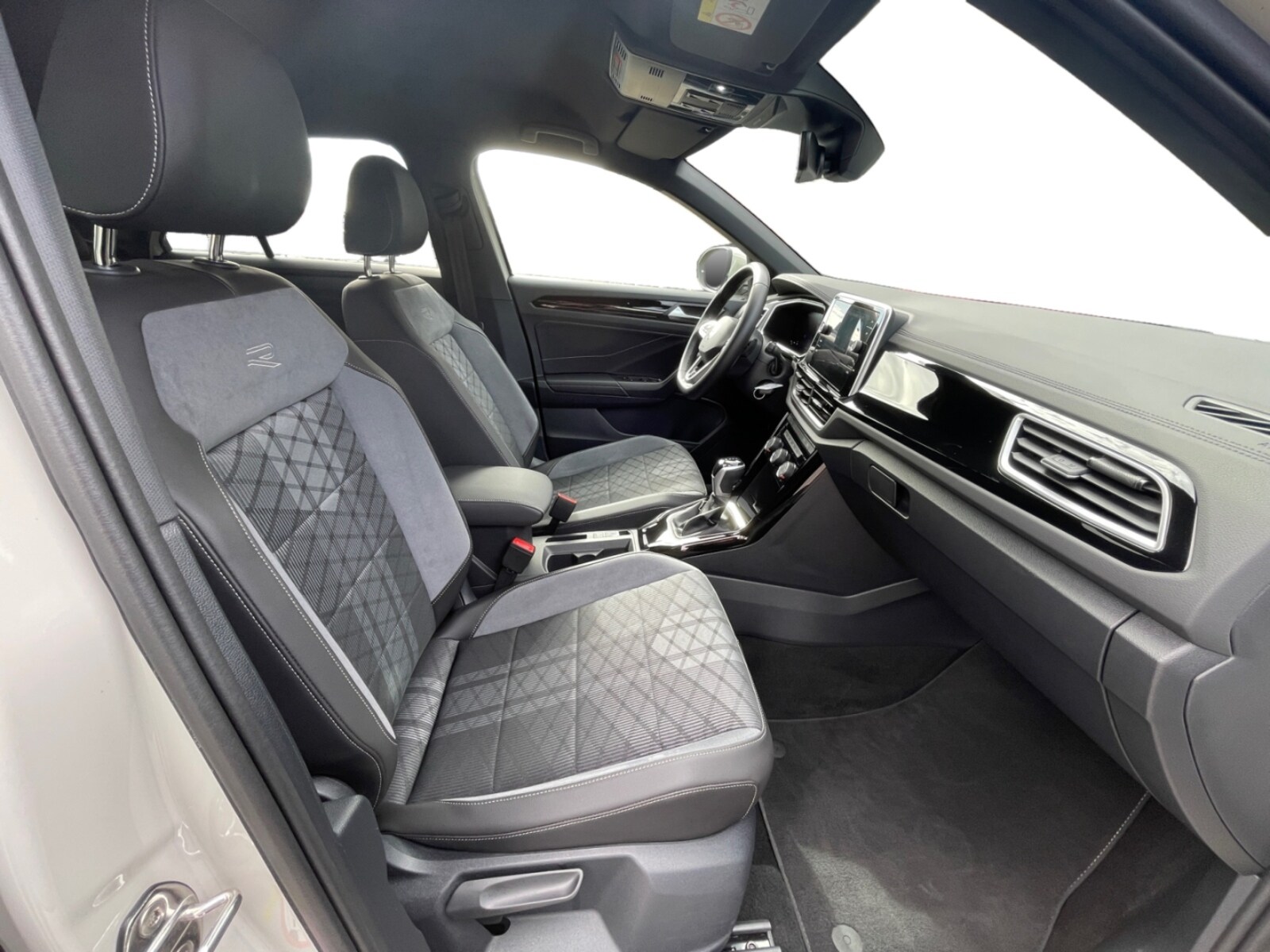 Volkswagen T-Roc – Bild 15