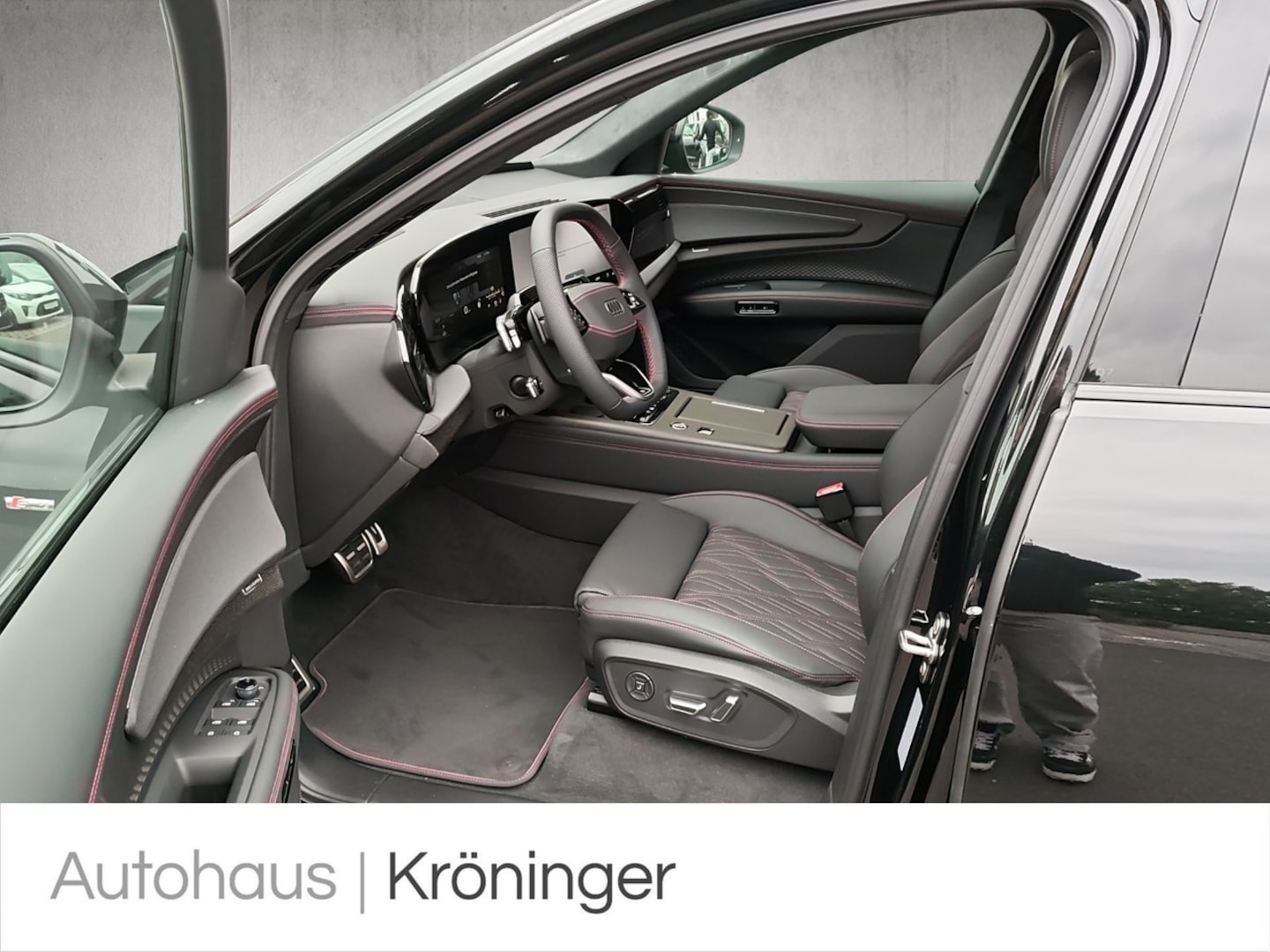 Bild über Audi Q7 SUV TDI quattro 220 kW tiptronic - für weitere Informationen kontaktieren Sie den Audi Partner