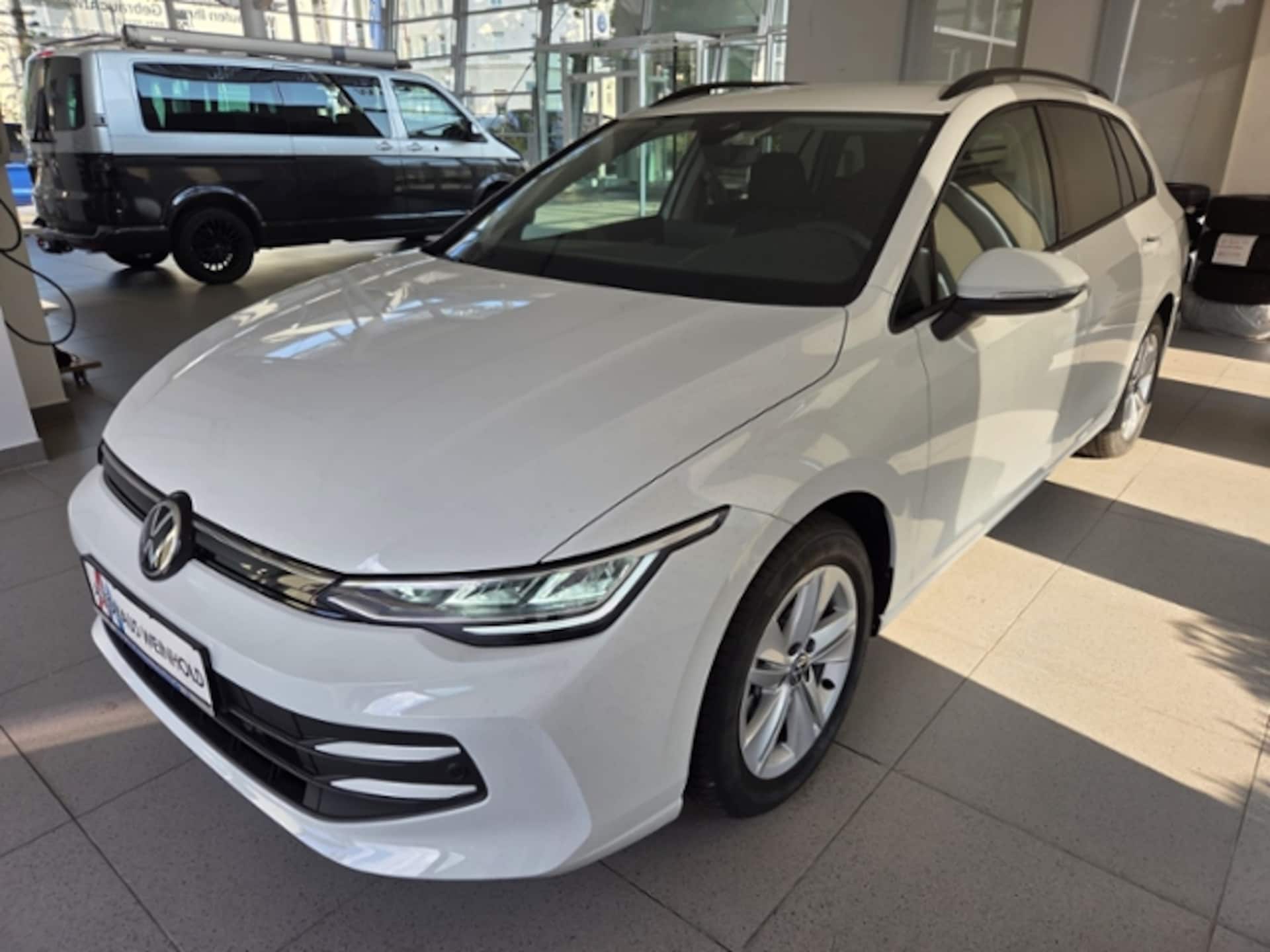 Volkswagen Golf Variant Life