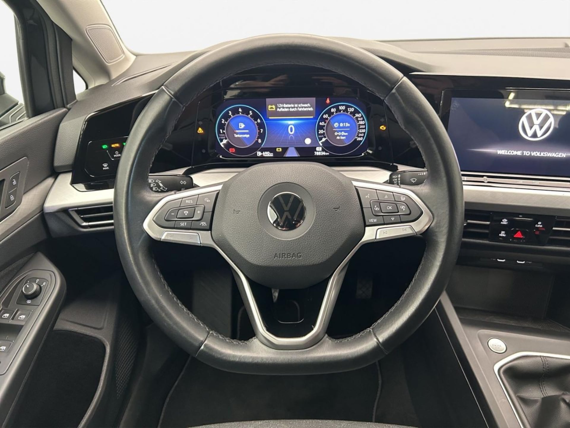 Volkswagen Golf Life