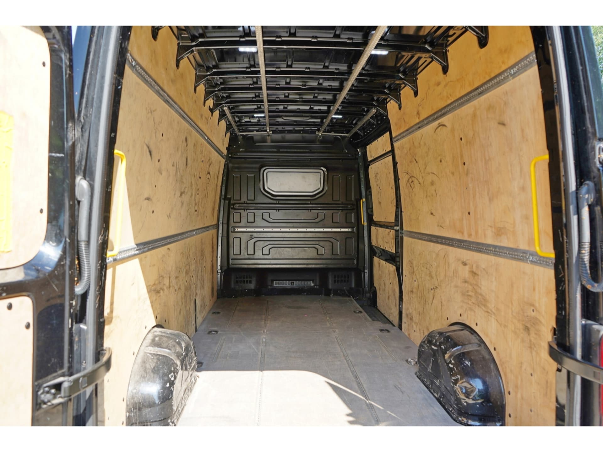 Volkswagen Crafter Kasten langer Radstand