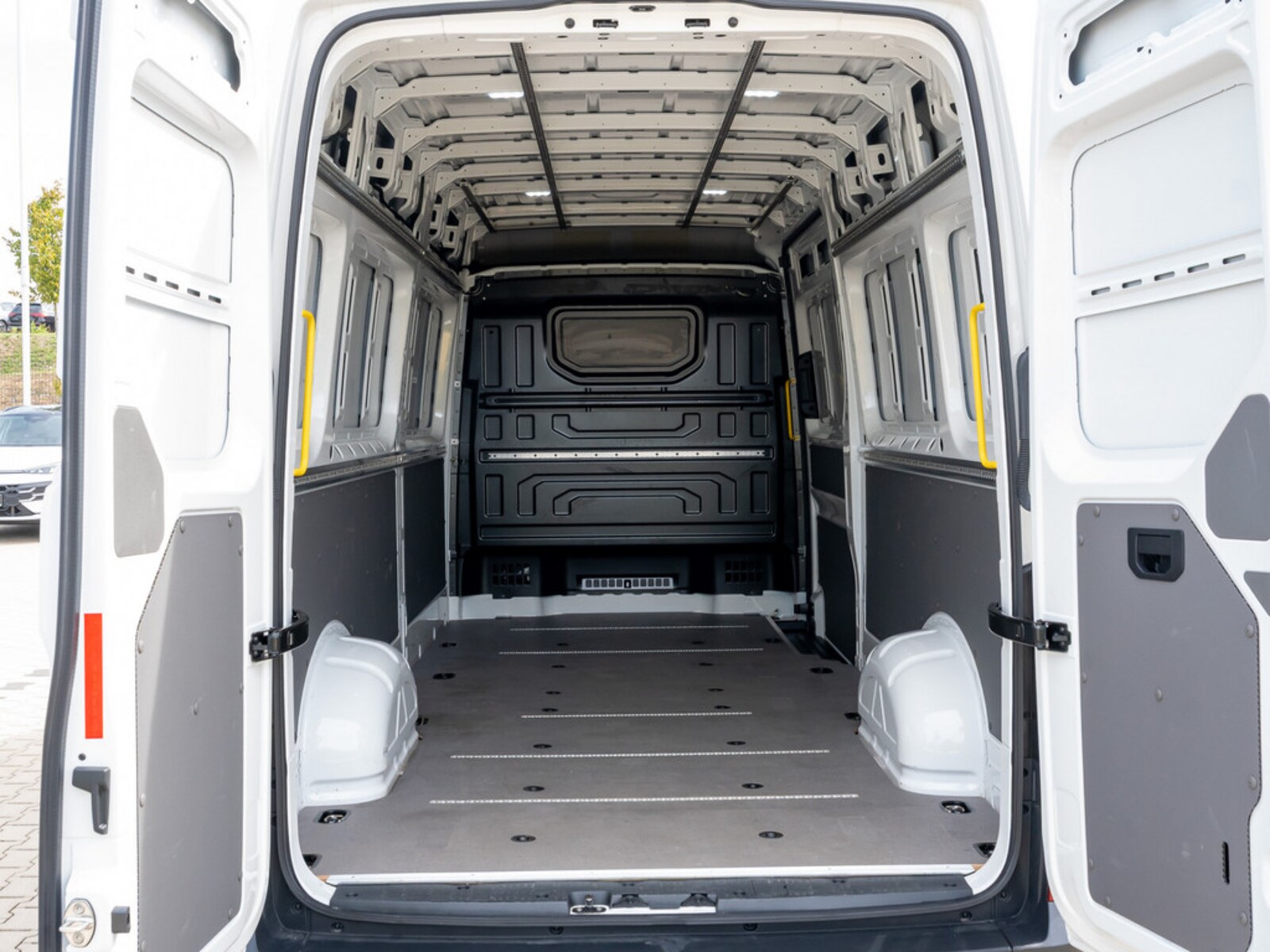 Volkswagen Crafter Kasten langer Radstand – Bild 24