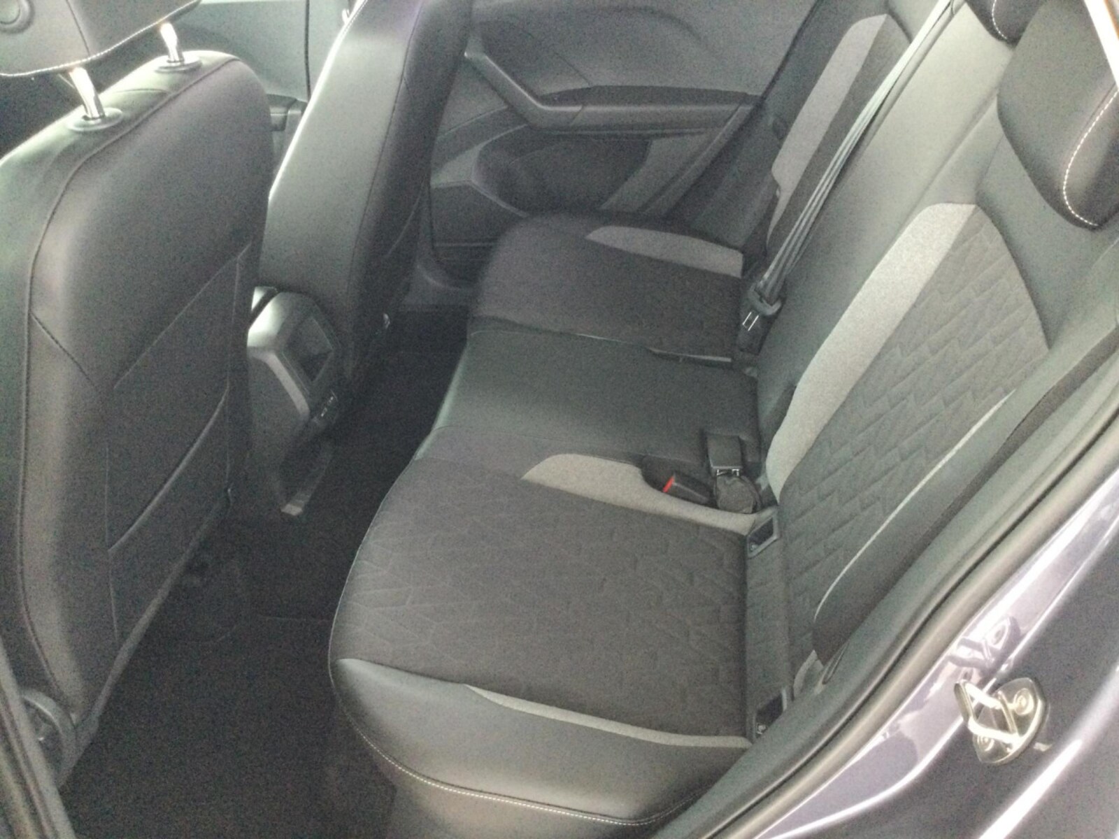 Volkswagen T-Cross – Bild 10