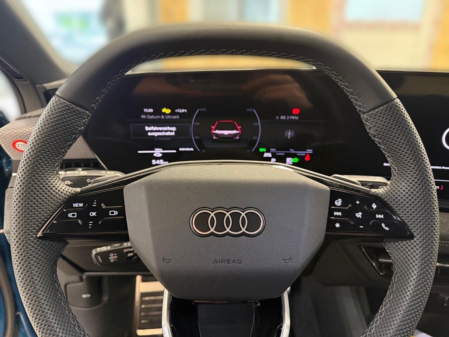Bild über Audi A6 Avant e-tron e-tron performance - für weitere Informationen kontaktieren Sie den Audi Partner