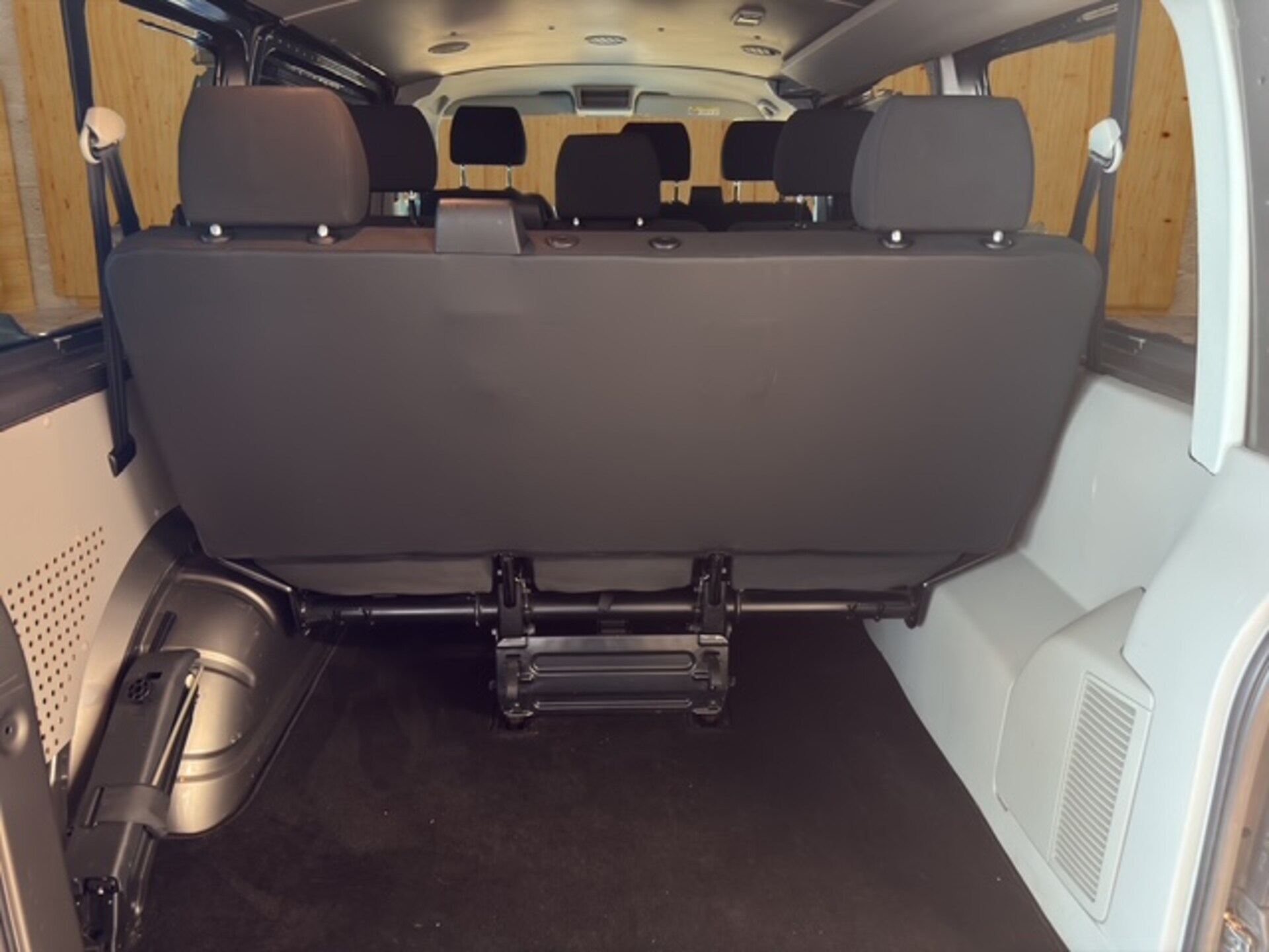 Volkswagen T6 Transporter Kombi