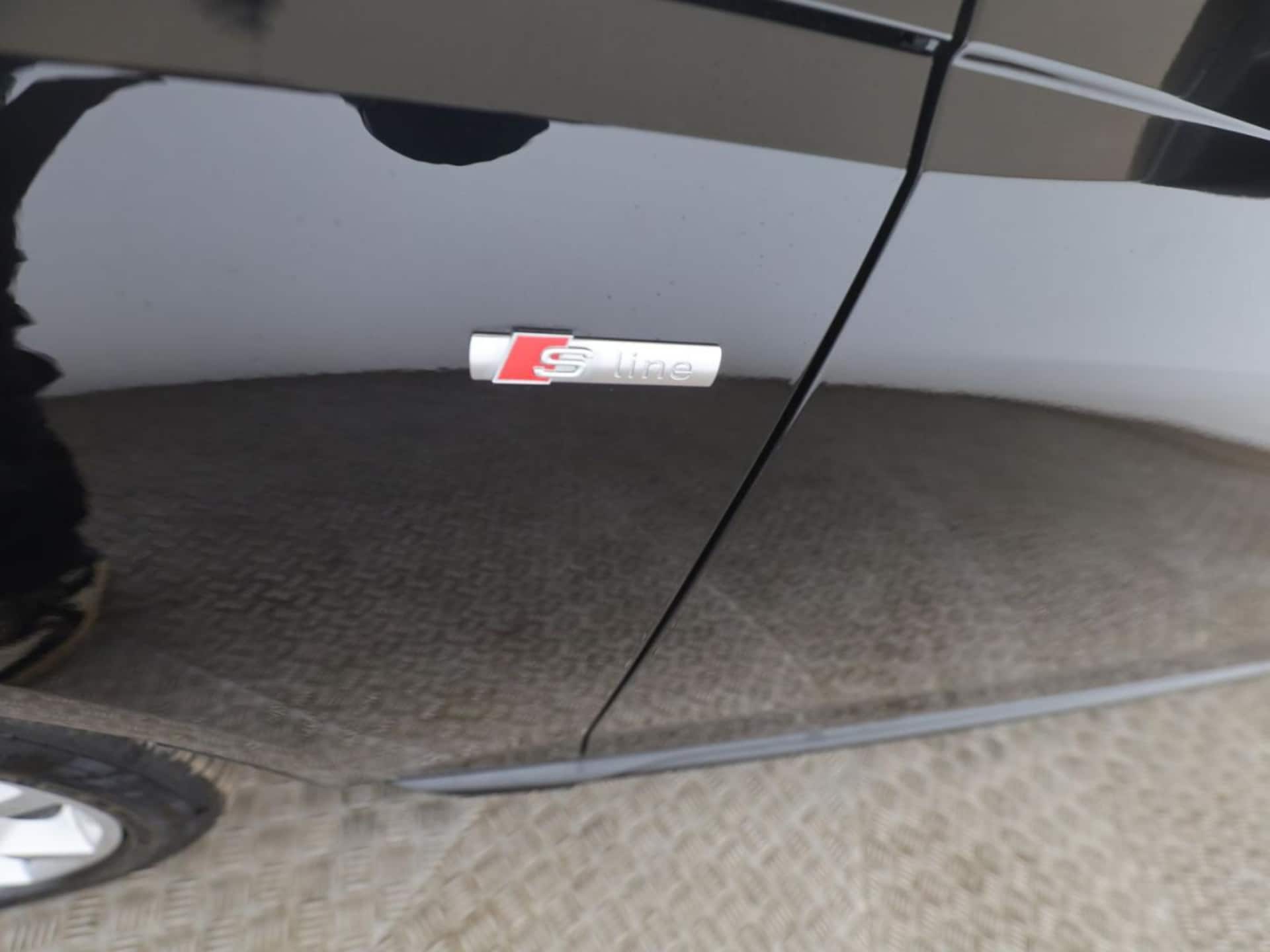 Audi A4 Avant S line
