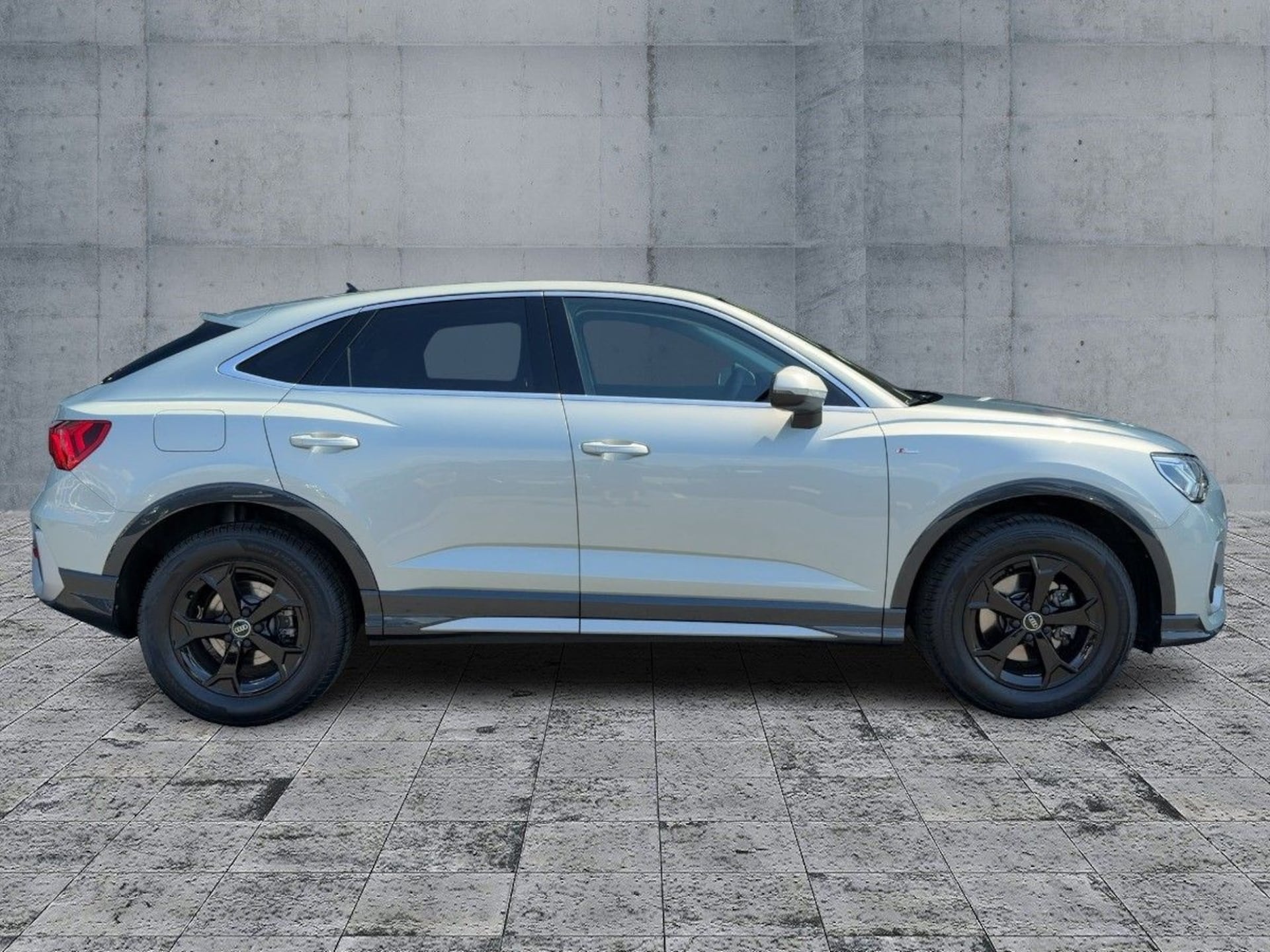 Audi Q3 Sportback S line