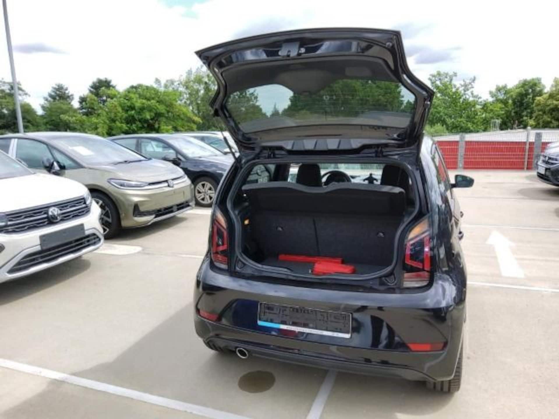 Volkswagen up! GTI