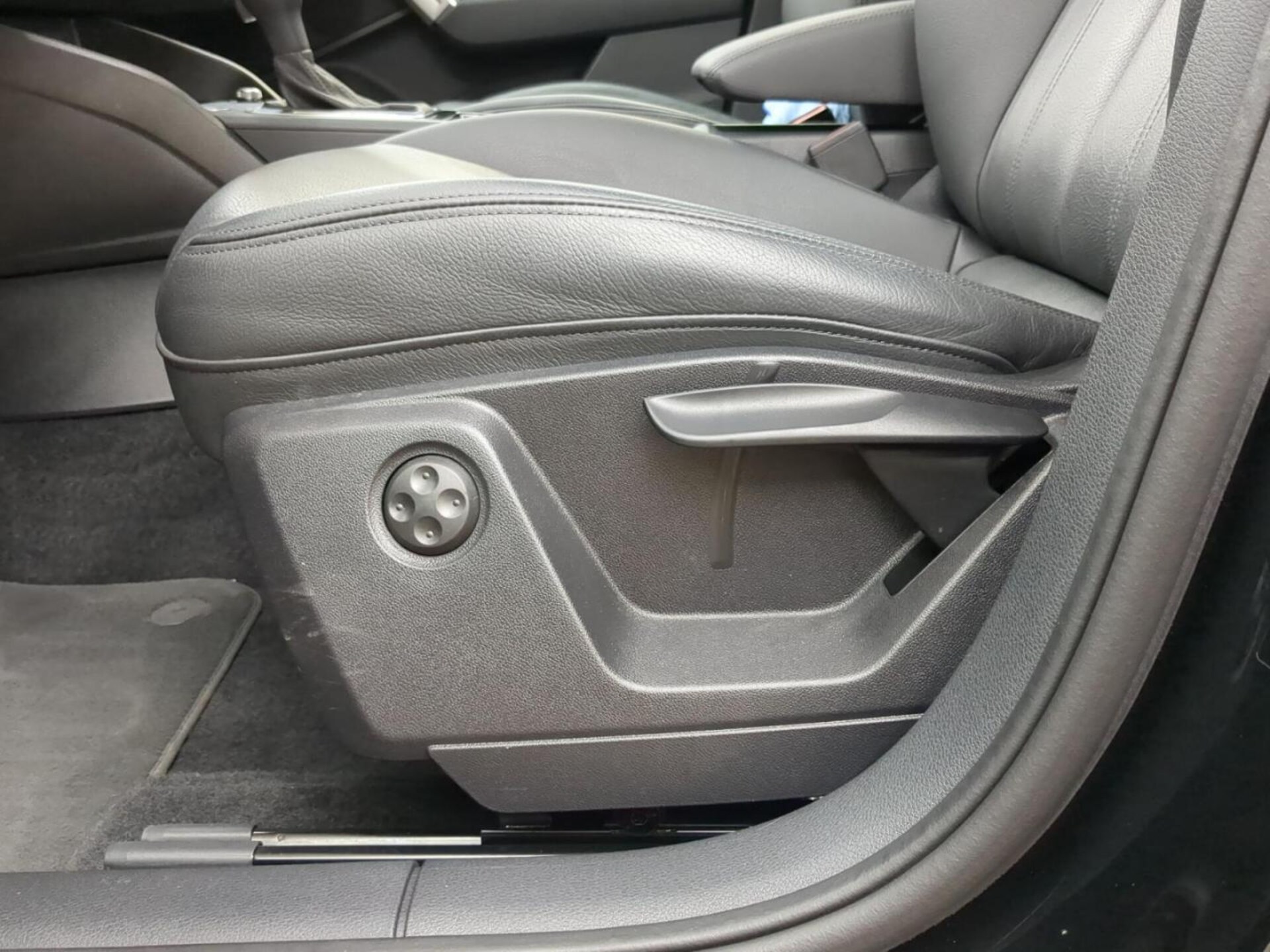 Audi Q2 S line