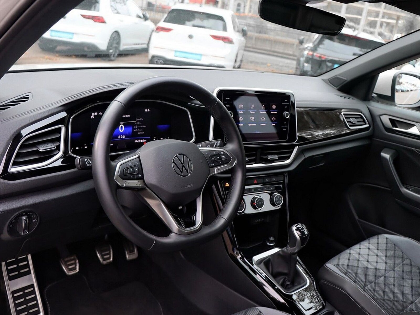 Volkswagen T-Roc – Bild 10