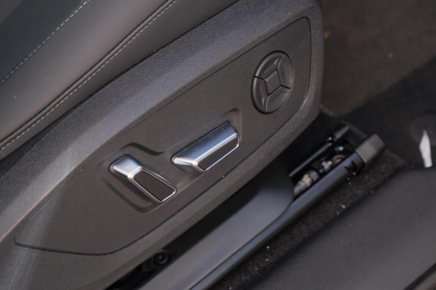 Image about Audi Q3 SUV TFSI quattro 195 kW