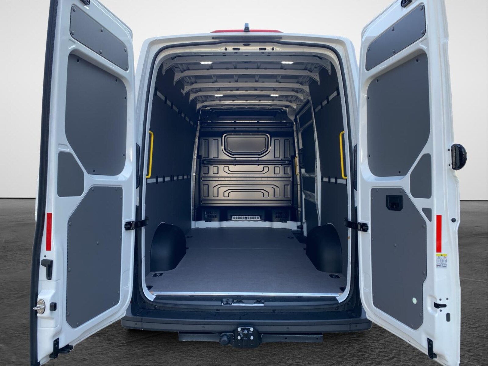 Volkswagen Crafter Kasten mittlerer Radstand – Bild 14