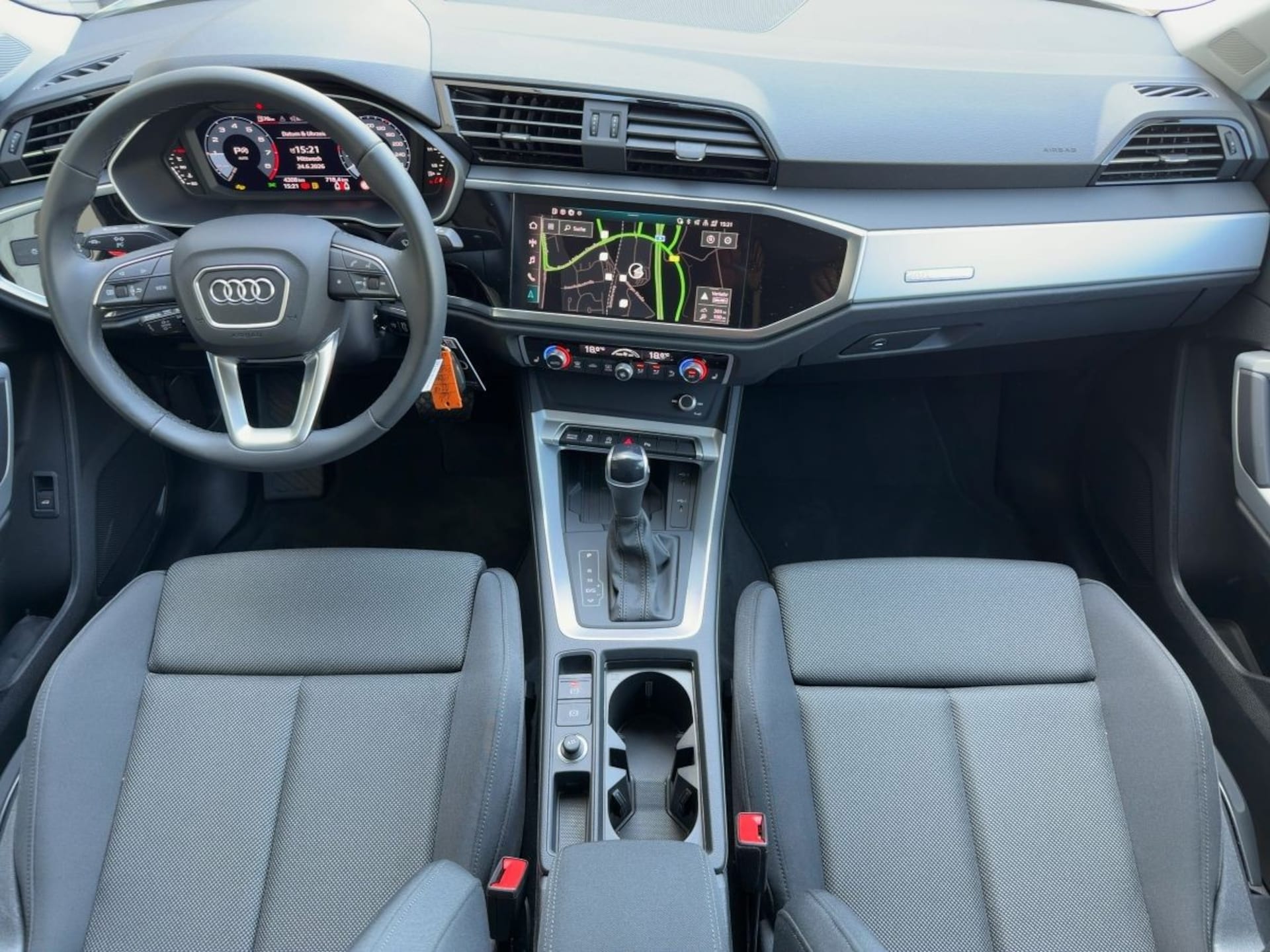 Audi Q3 Sportback S line