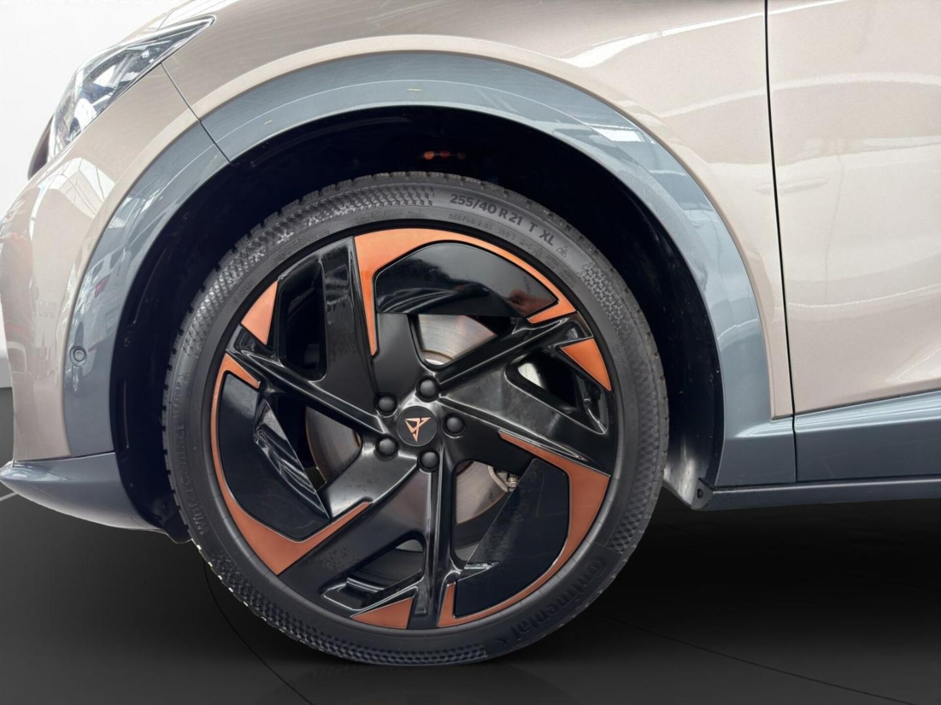 CUPRA Tavascan VZ