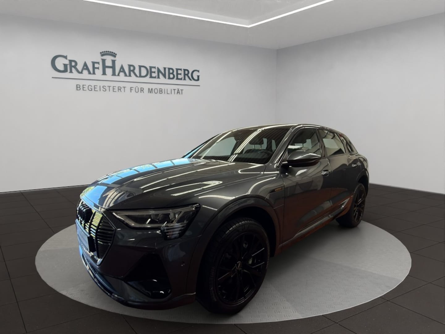 Bild über Audi e-tron S line 55 quattro - für weitere Informationen kontaktieren Sie den Audi Partner