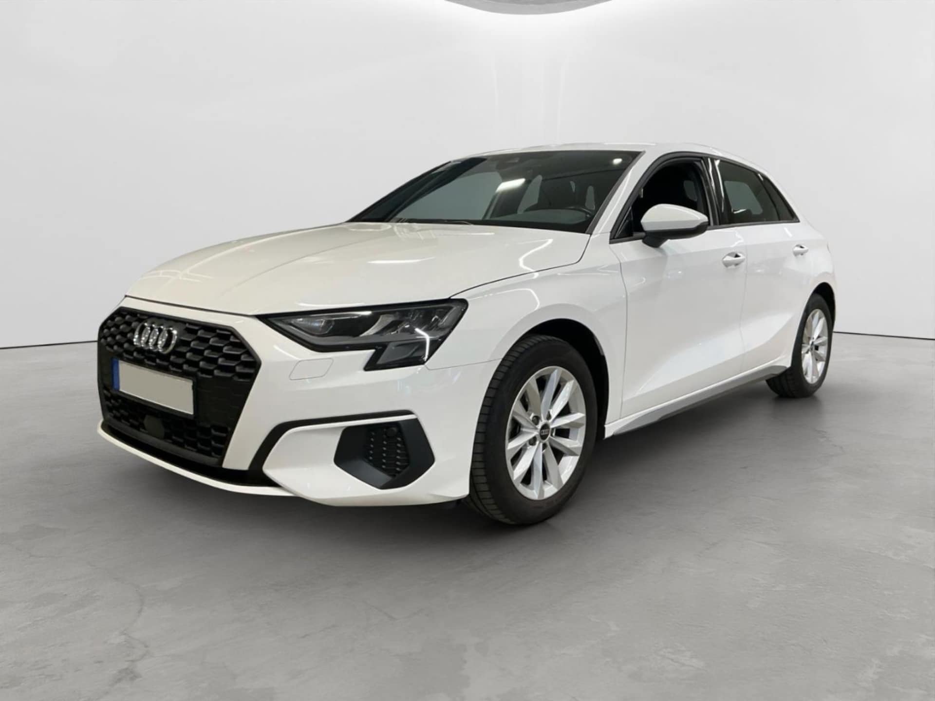 Audi A3 Sportback 2023 — 35 TFSI 110 kW (150 PS) Schaltgetriebe A3 Sportback 35TFSI AHK/ACC/SITZHZ