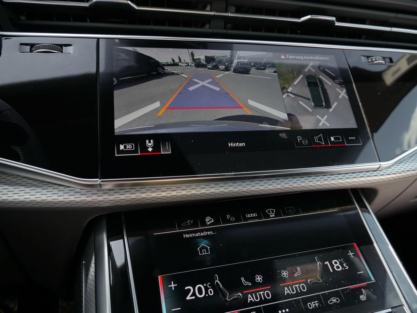 Image about Audi Q7 SUV TFSI e S line 55 TFSI e quattro tiptronic