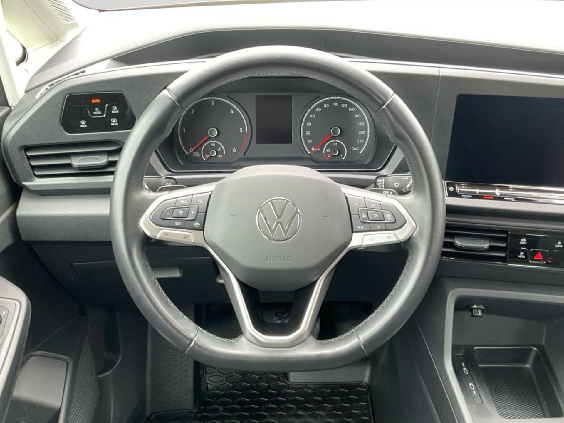 Volkswagen Caddy Basis-Modell