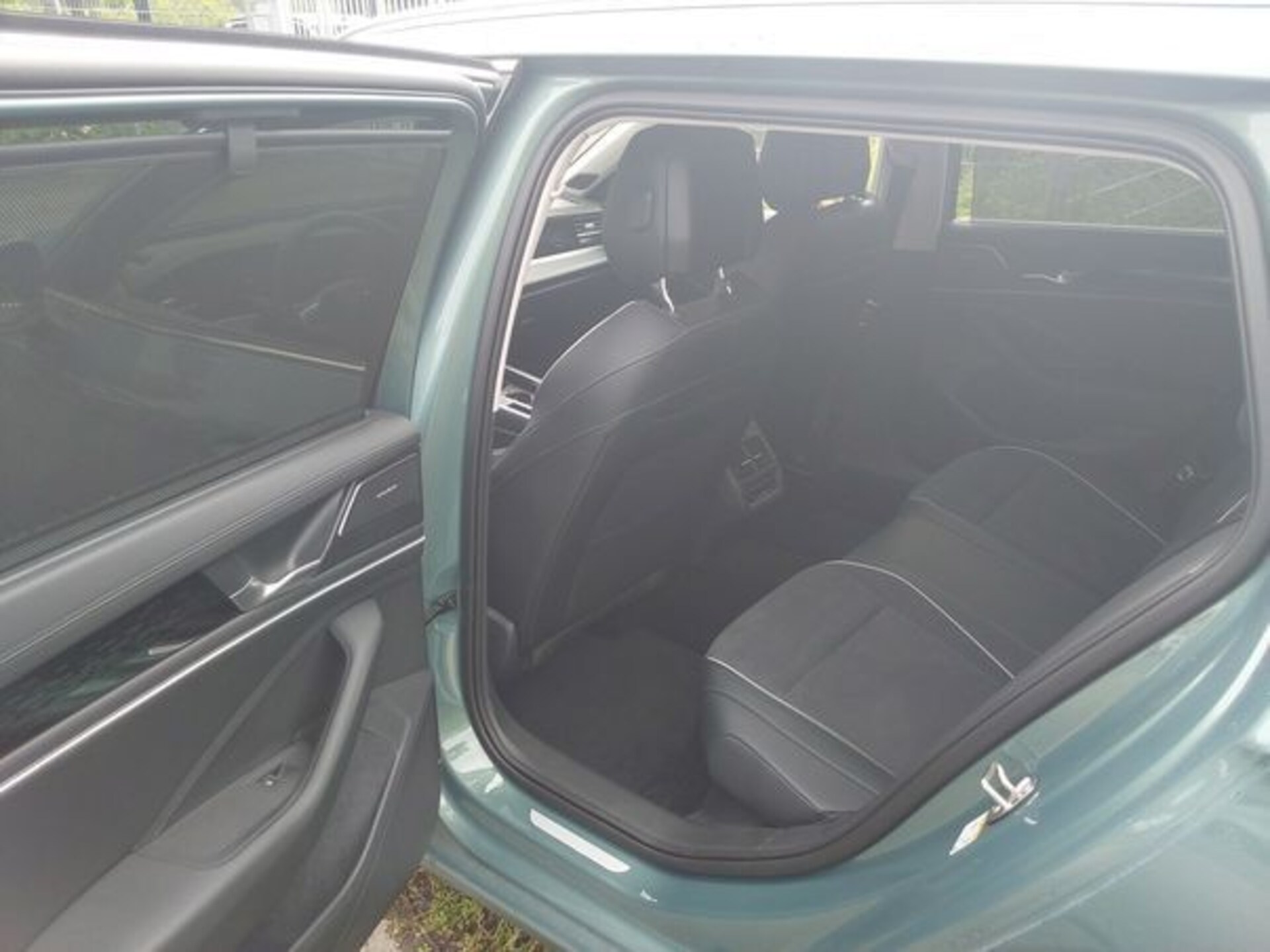 Volkswagen Passat Elegance